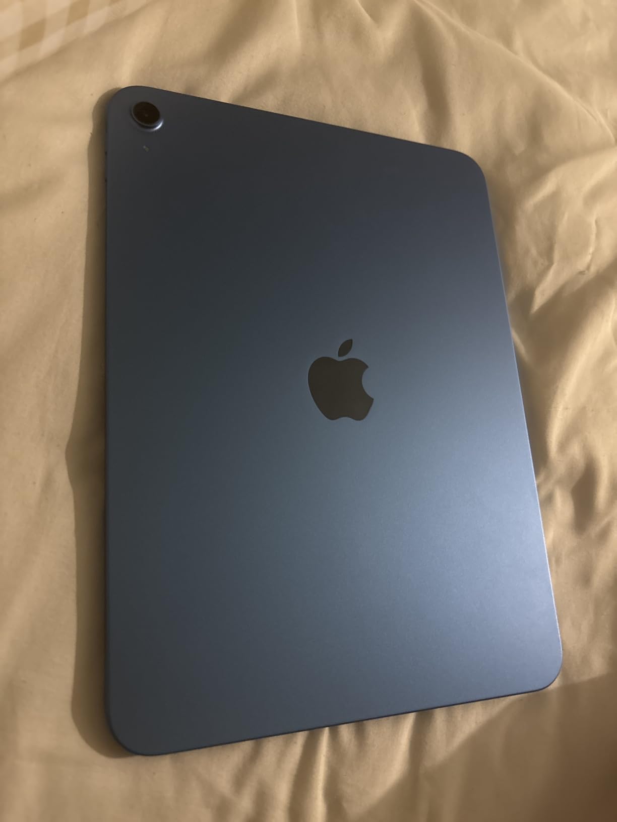Apple iPad 11-inch: A16 chip, 11-inch Model, Liquid Retina Display, 128GB, Wi-Fi 6, 12MP Front/12MP Back Camera, Touch ID, All-Day Battery Life - Pink customer photo 1
