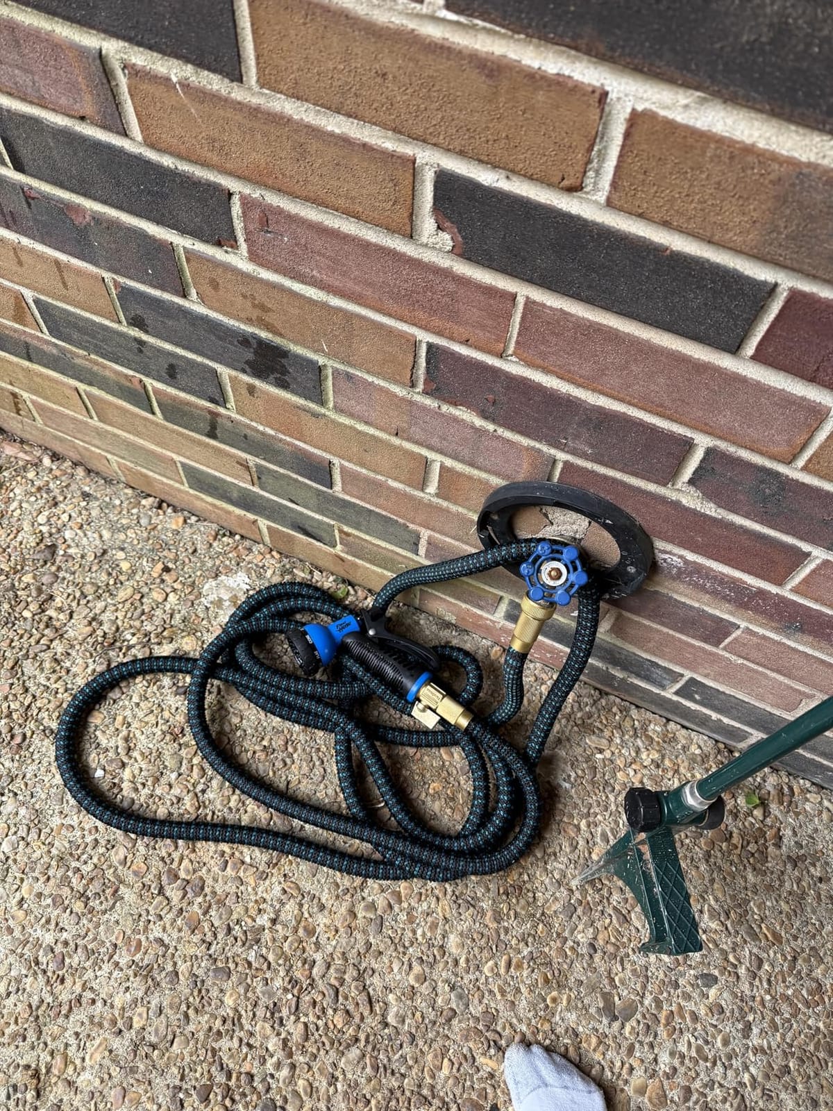 Flexi Hose Expandable Garden Hose with 8 Function Nozzle, 50FT - Lightweight Retractable Garden Hose, Water Hose - No-Kink Flexibility, 3/4 Inch Solid Brass Fittings and Double Latex Core customer photo 2