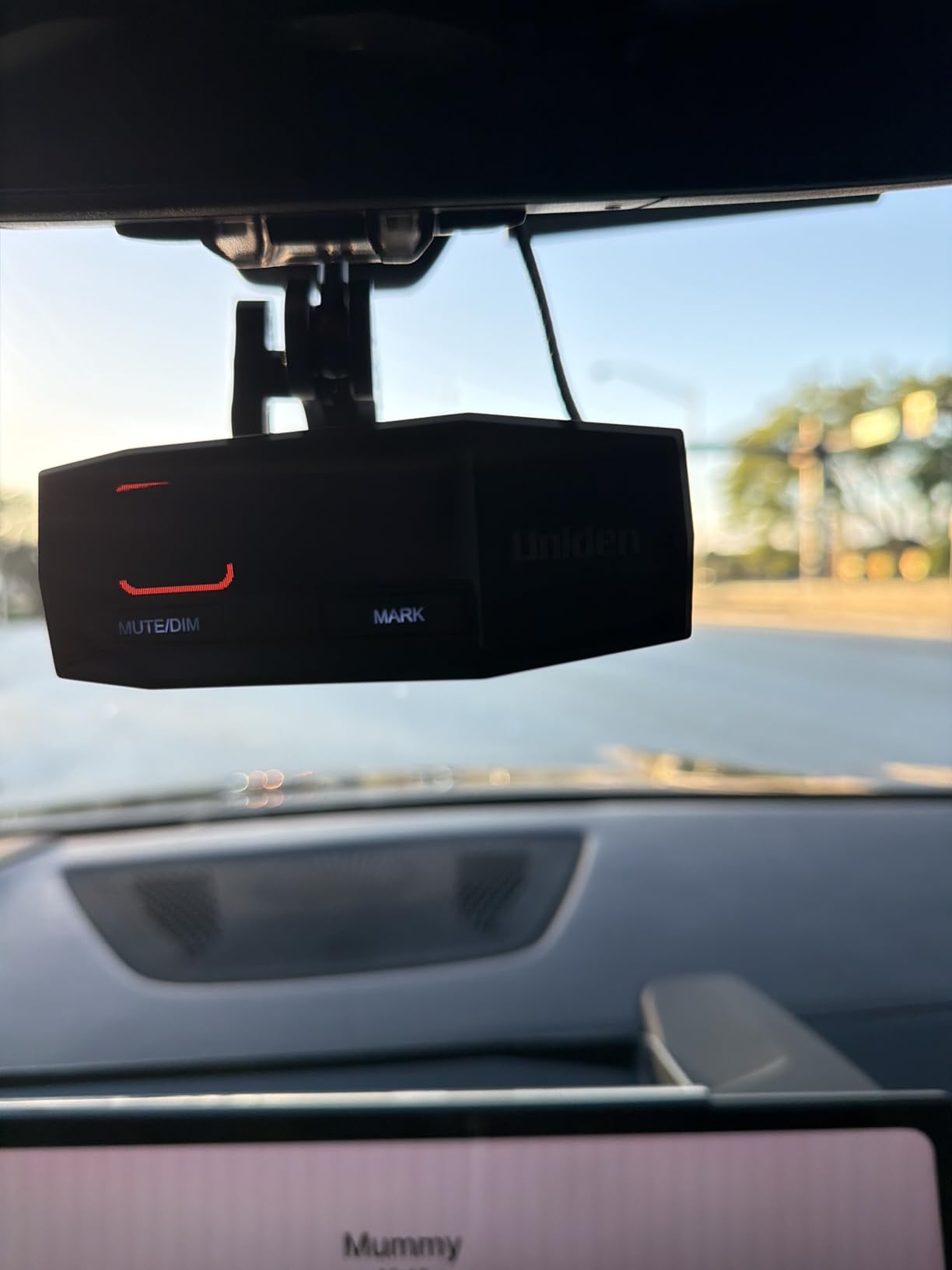 Uniden R8W (new Model) Extreme Long Range Laser/Radar Detector, 360° Awareness, Directional Arrows, Wi-Fi, Bluetooth, GPS, Real-Time Voice Alerts, Red Light & Speed Camera Alerts, R/TACH App customer photo 2