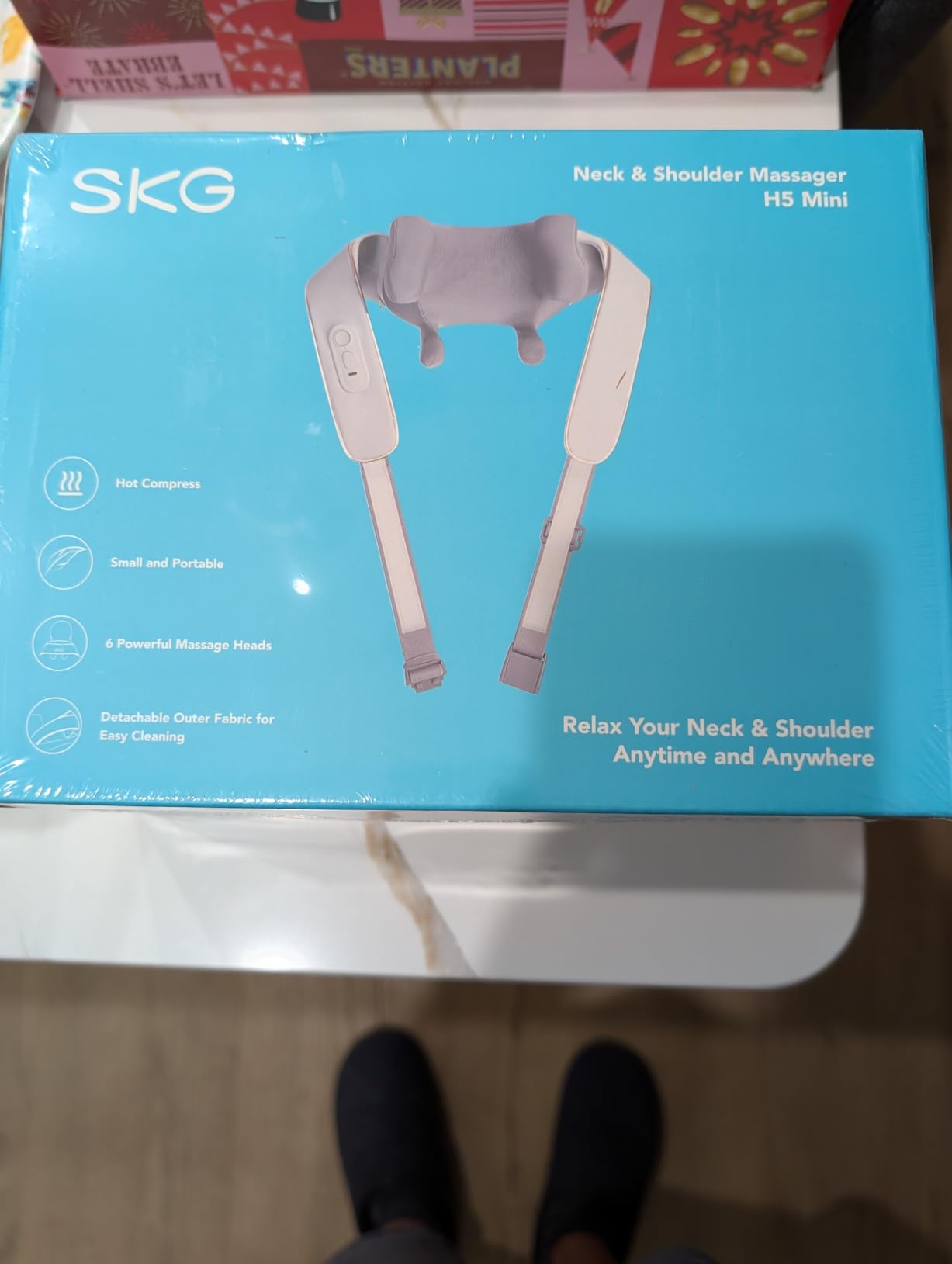 SKG H5mini Neck and Traps Massager with Heat for Deep Tissue Relief | Birthday Gifts for Women Men, 6D Hand Kneading, Cordless Neck and Shoulder Massager, Hands-Free Wireless for Men and Women customer photo 2