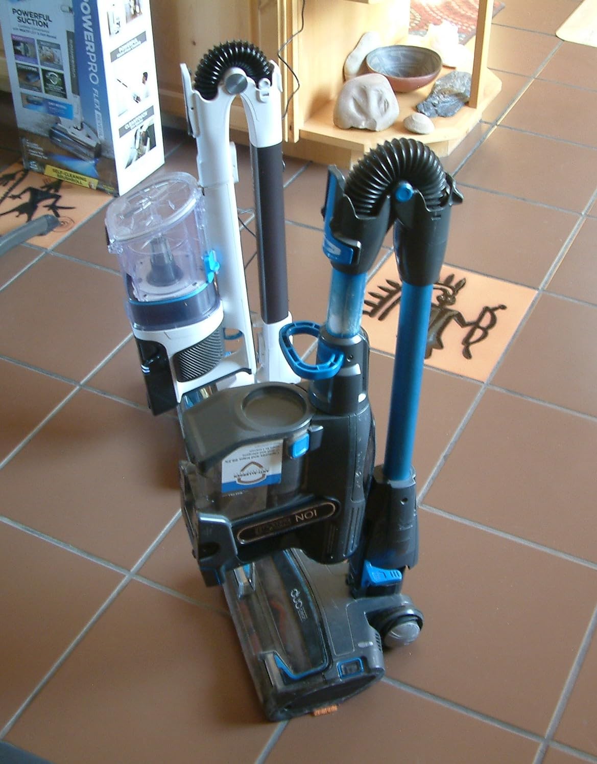 Shark PowerPro Flex Reveal Plus Cordless Vacuum, Java, IZ382H | FloorDetect & Dirt-Reveal Technology, HEPA Filter, for Carpets & Hard Floors, up to 50-Min Runtime, Powerful Pet Hair Pickup customer photo 2
