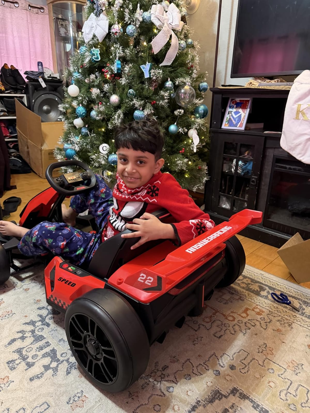 Hikole 24V Electric Go Kart for Kids Ages 6-14, Blue | 300W Power Wheels, Extendable Seat, Sport/Drift Modes, 4 Speeds, 8.5 MPH, EVA Tires, LED Lights, Music customer photo 1