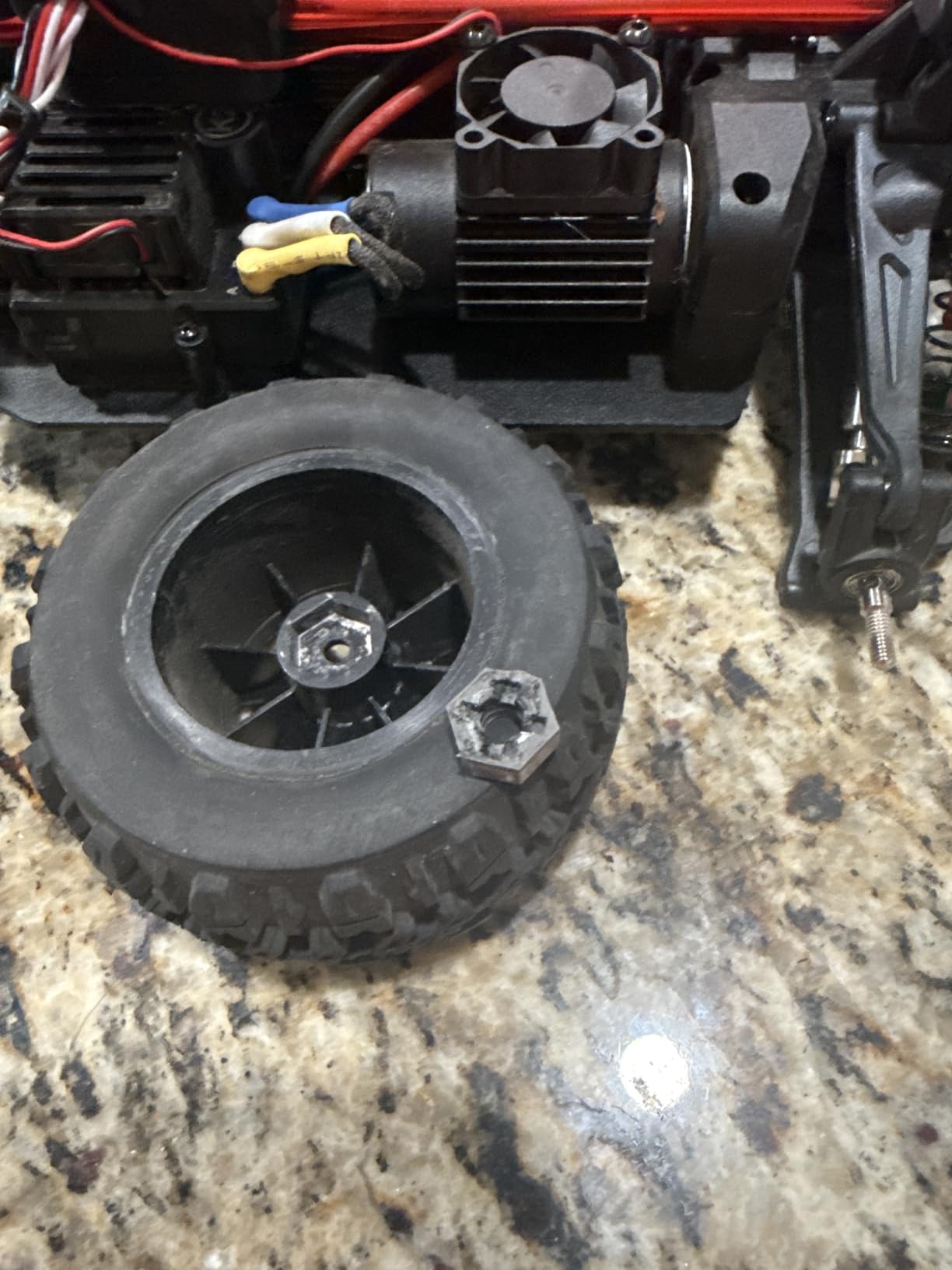 HYPER GO H14BM V3 1/14 Brushless RC Cars for Adults Fast 50 mph | RC Truck, 3S Power, Fast Extreme, Waterproof, 2 batteries, for Snow or Sand customer photo 2