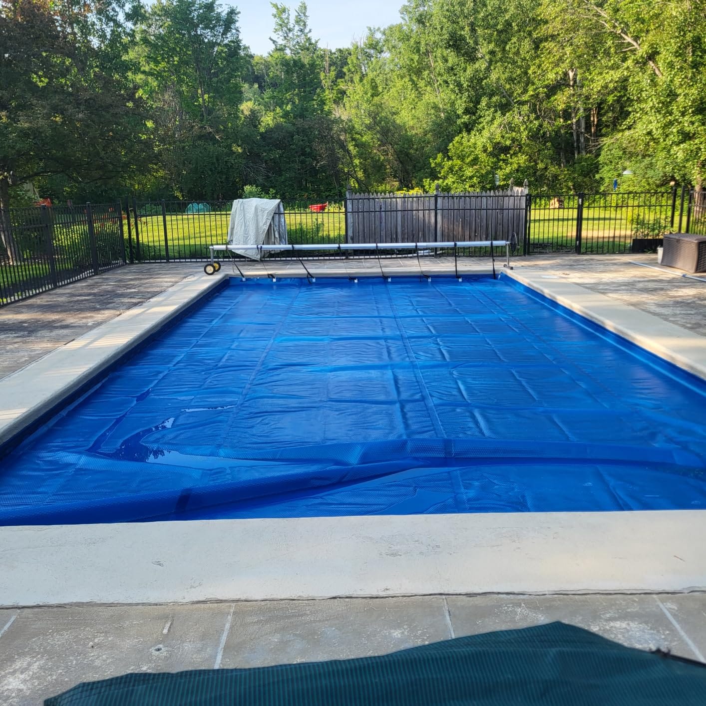 Real Relax 16 mil Solar Pool Cover, 16 x 32 ft Rectangle Bubble Blanket, Heat Trapping Solar Blanket, Durable Material for Inground & Above Ground Swimming Pools, Blue customer photo 2