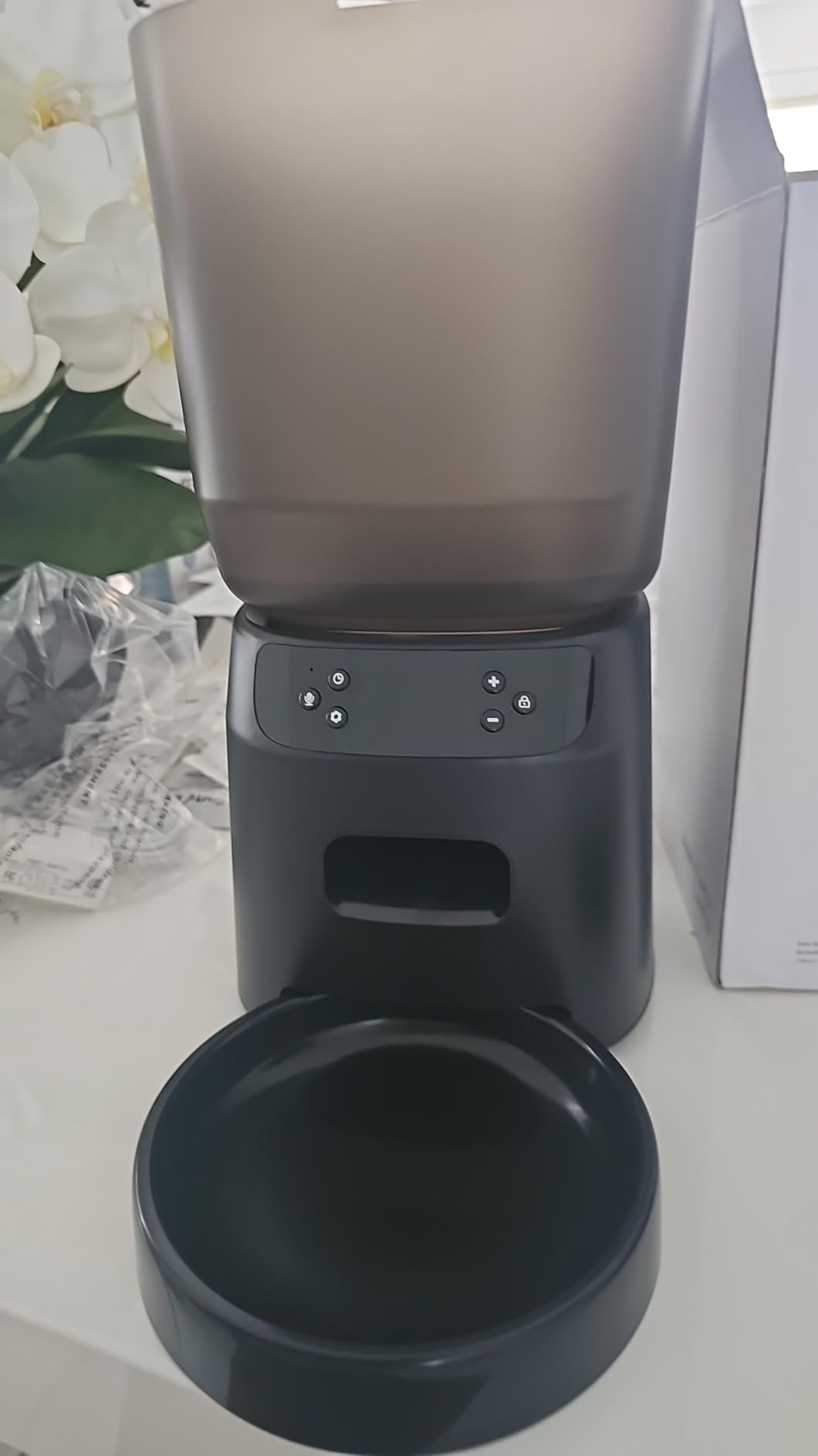 Automatic Cat Feeders for Two Cats, 5L/20 Cups Double Automatic Cat Food Dispenser with 2 Stainless Bowls, Timer Setting 20 Portions 6 Meals Per Day, 10s Meal Call (Black) customer photo 2