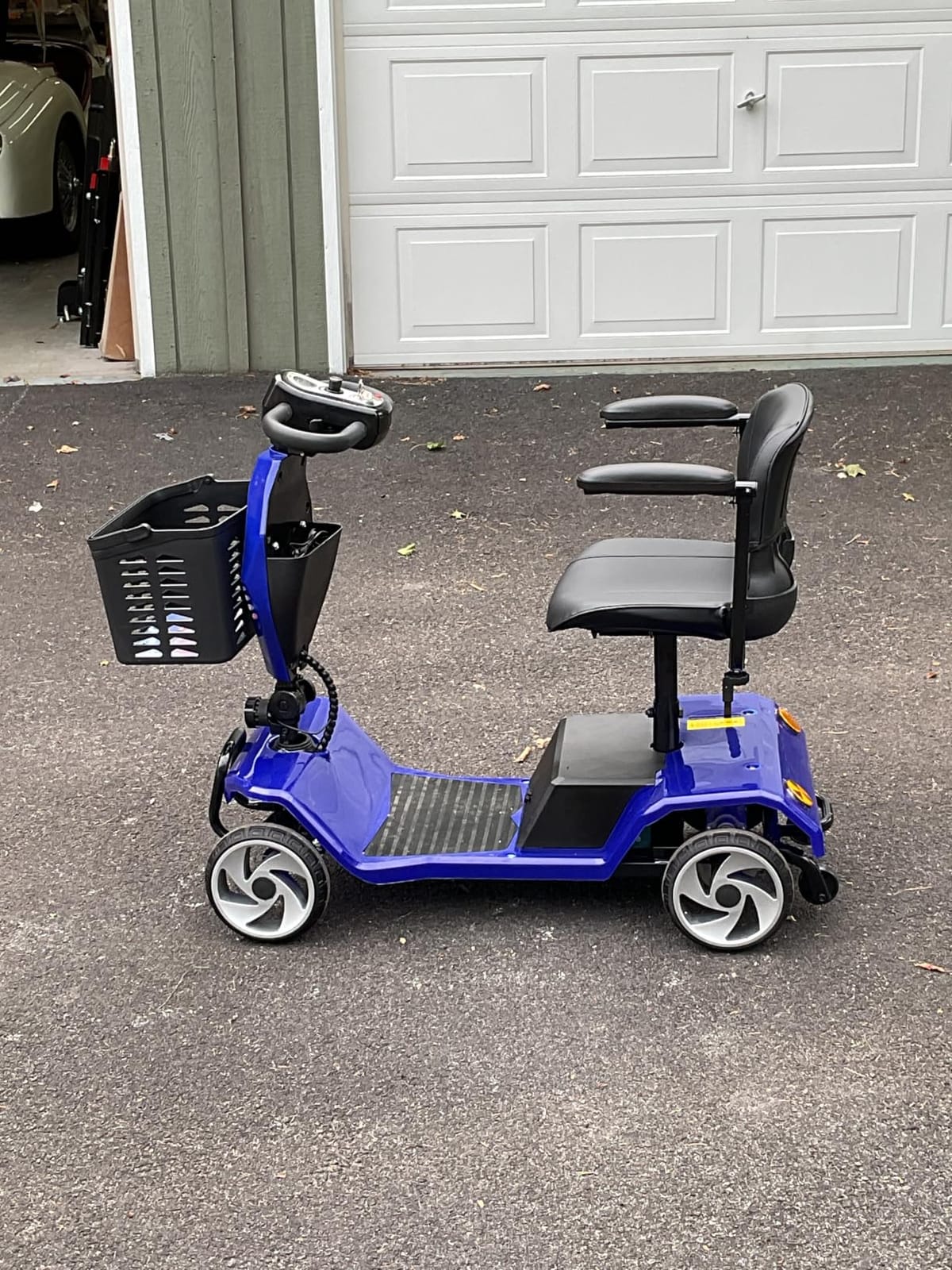 Foldable Mobility Scooters for Seniors, FSA & HSA Eligible, 330LBS Capacity, Red Powered Electric Mobility Scooters, 4 Wheel Lightweight Mobility Scooters for Adults, Folding Travel Motorized Scooter customer photo 1