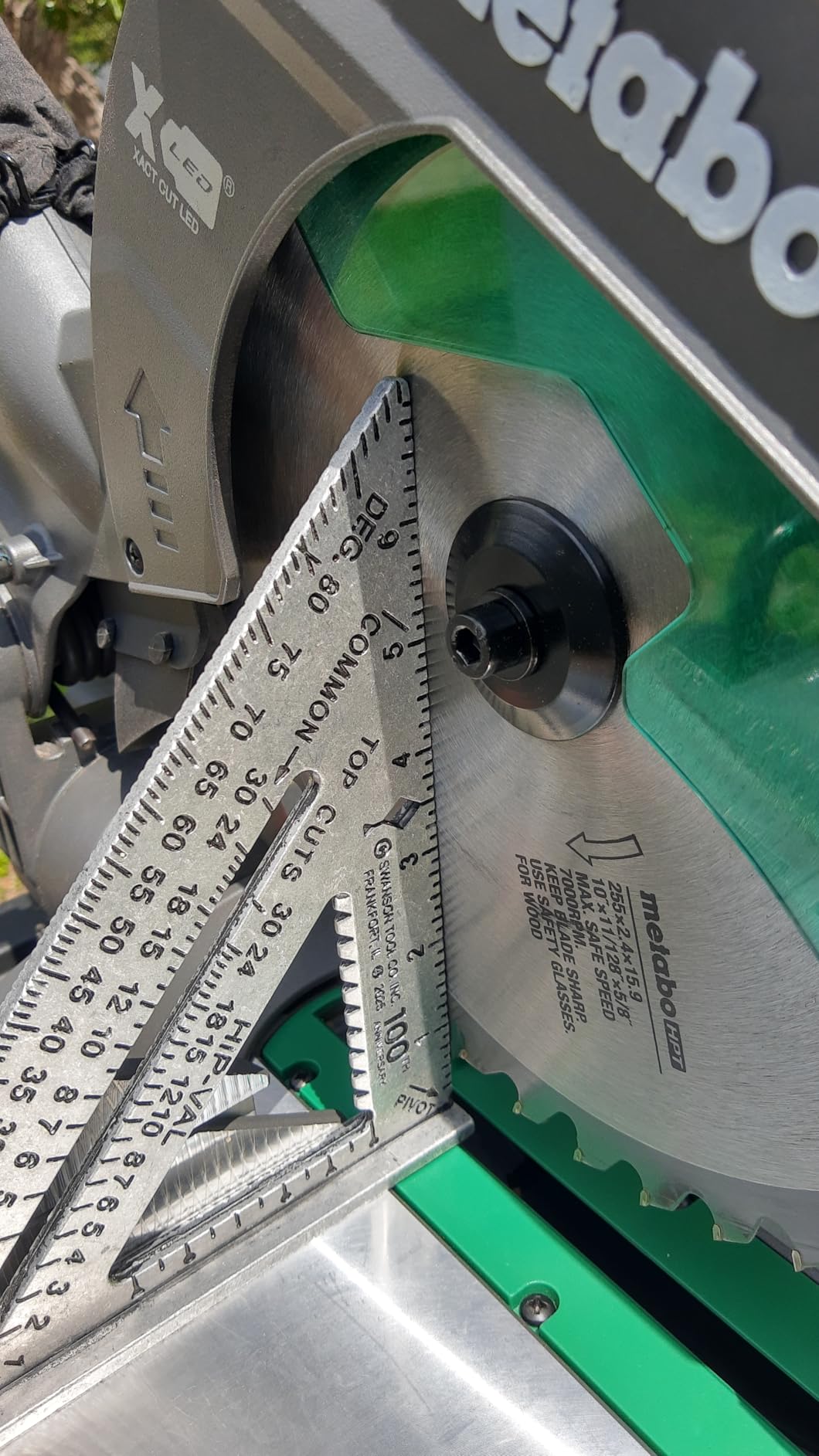 Metabo HPT 10-Inch Single Bevel Compound Miter Saw, 15-Amp Power Saw with Xact Cut Shadow Line, Precision Miter Angles, Single Bevel 0-45, 40T TCT Miter Saw Blade, Lightweight Design, C10FCG2 customer photo 2