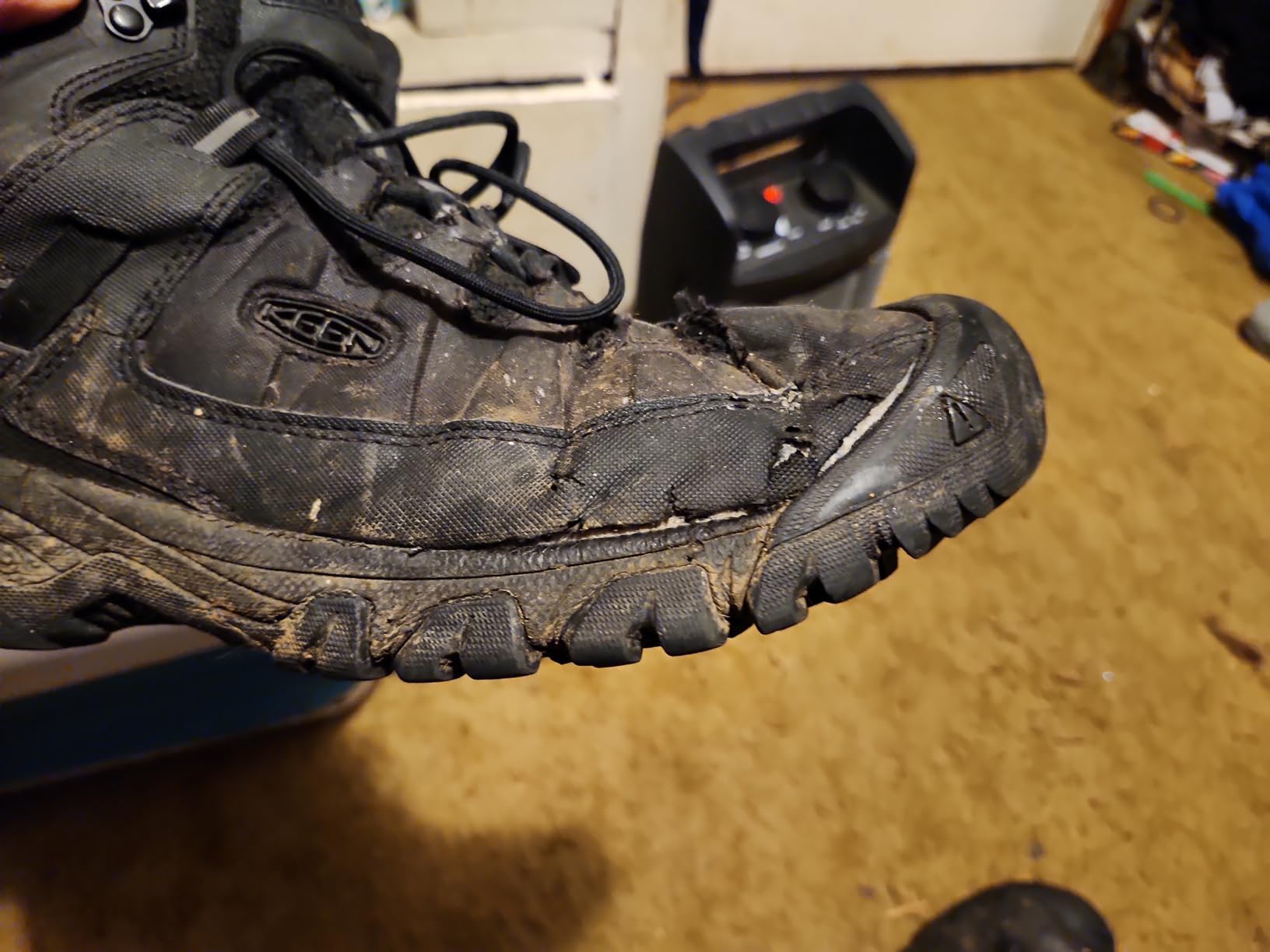 KEEN Men's Targhee EXP Mid Height Waterproof Hiking Boots customer photo 2