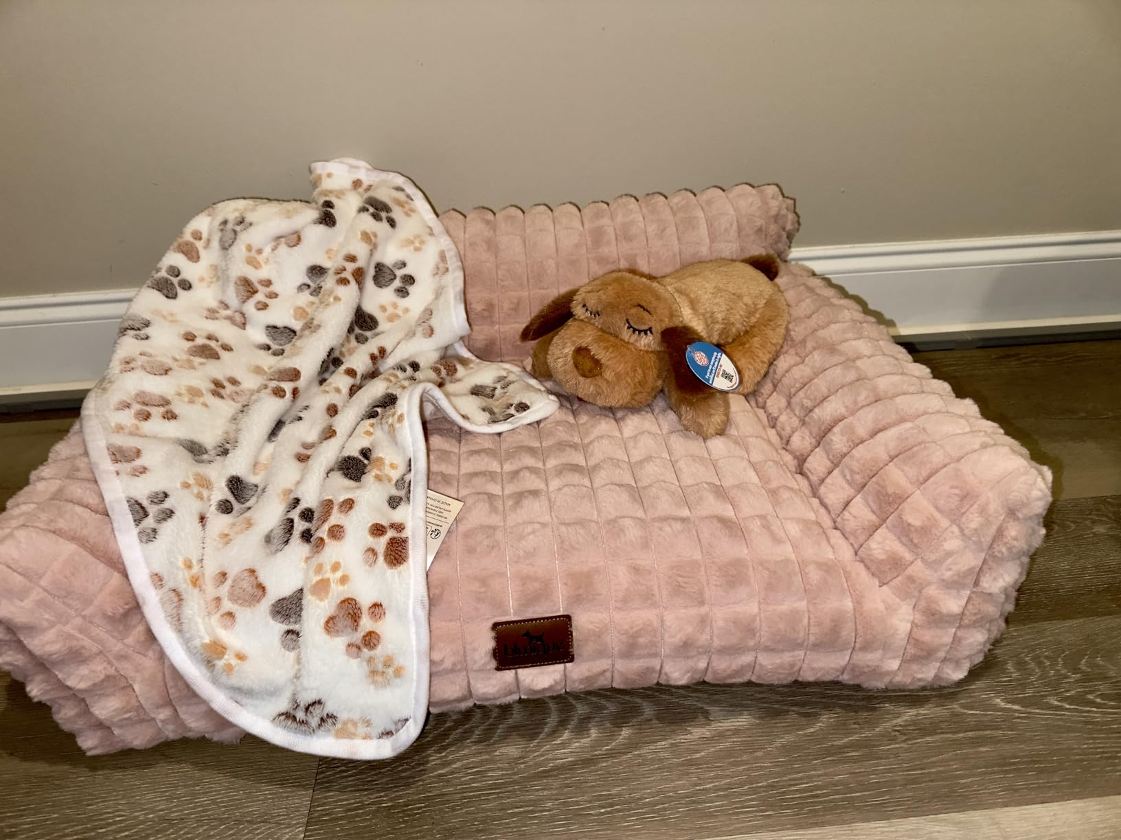 Cat Couch Bed with Fluffy Faux Rabbit Fur for Indoor Cats, 24 Inch | Cute Fuzzy Pet Sofa With Washable Cover, Suppportive Small Pets Couch in 3D Diamond Pattern, Off White customer photo 2