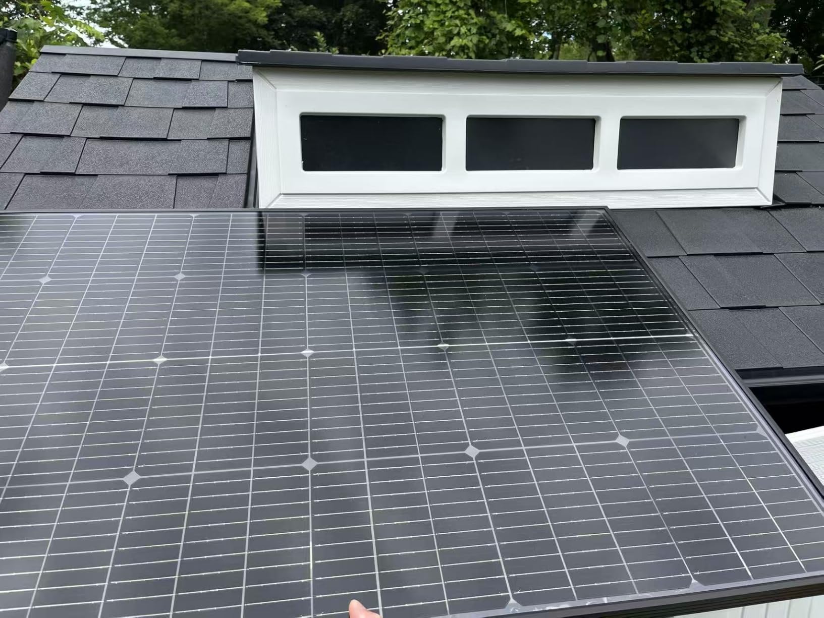 JJN 550 Watt Bifacial Solar Panels 2PCS,12/24/48 Volt 1100 Watt Solar Panel,Monocrystalline for Homes Rooftop Farm RV and Off-Grid Applications customer photo 1