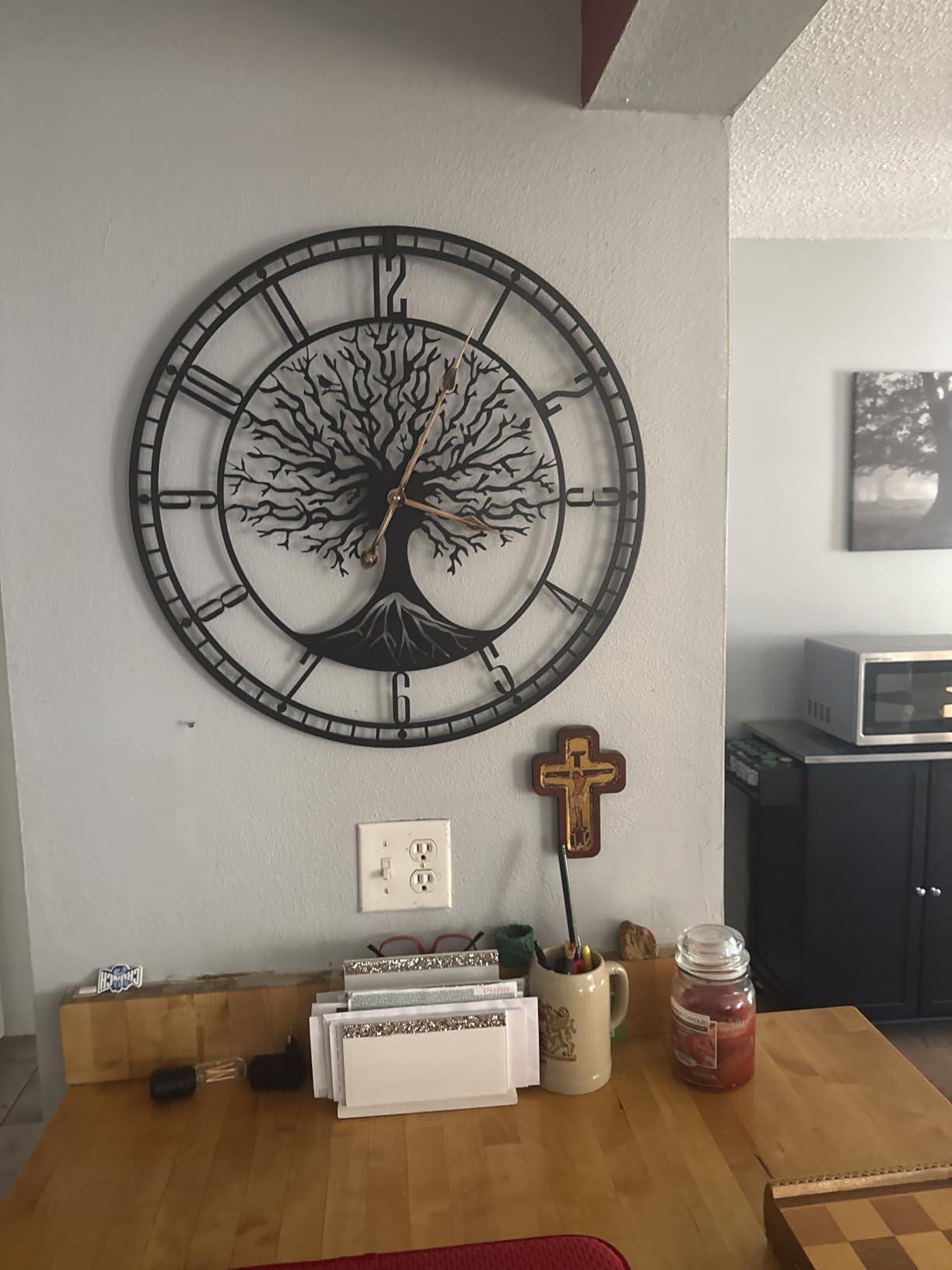 Dankeit Tree of Life Wall Clock, 24Inch Metal Black Family Tree Oversized Wood Wall Clocks for Living Room Bedroom Home Decor, Modern Silent Mid-Century Battery Operated customer photo 2