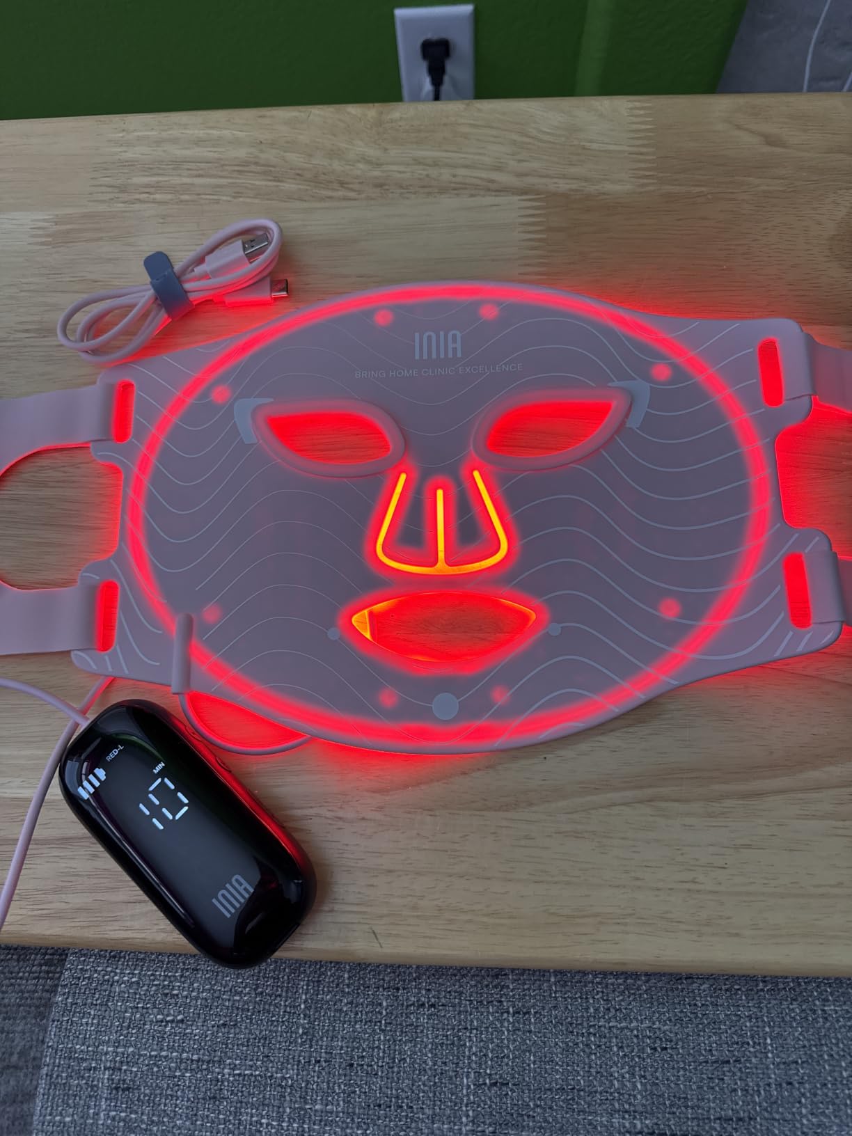 INIA Red Light Therapy Mask for Face, 850nm NIR, Red/Blue LED Light 4 Modes | Visible Results in Just 4 Weeks, 220 LEDs, 105mW/cm² Output, 2600mAh Rechargeable Battery, 10-30min Timer, Auto Shut-off customer photo 1