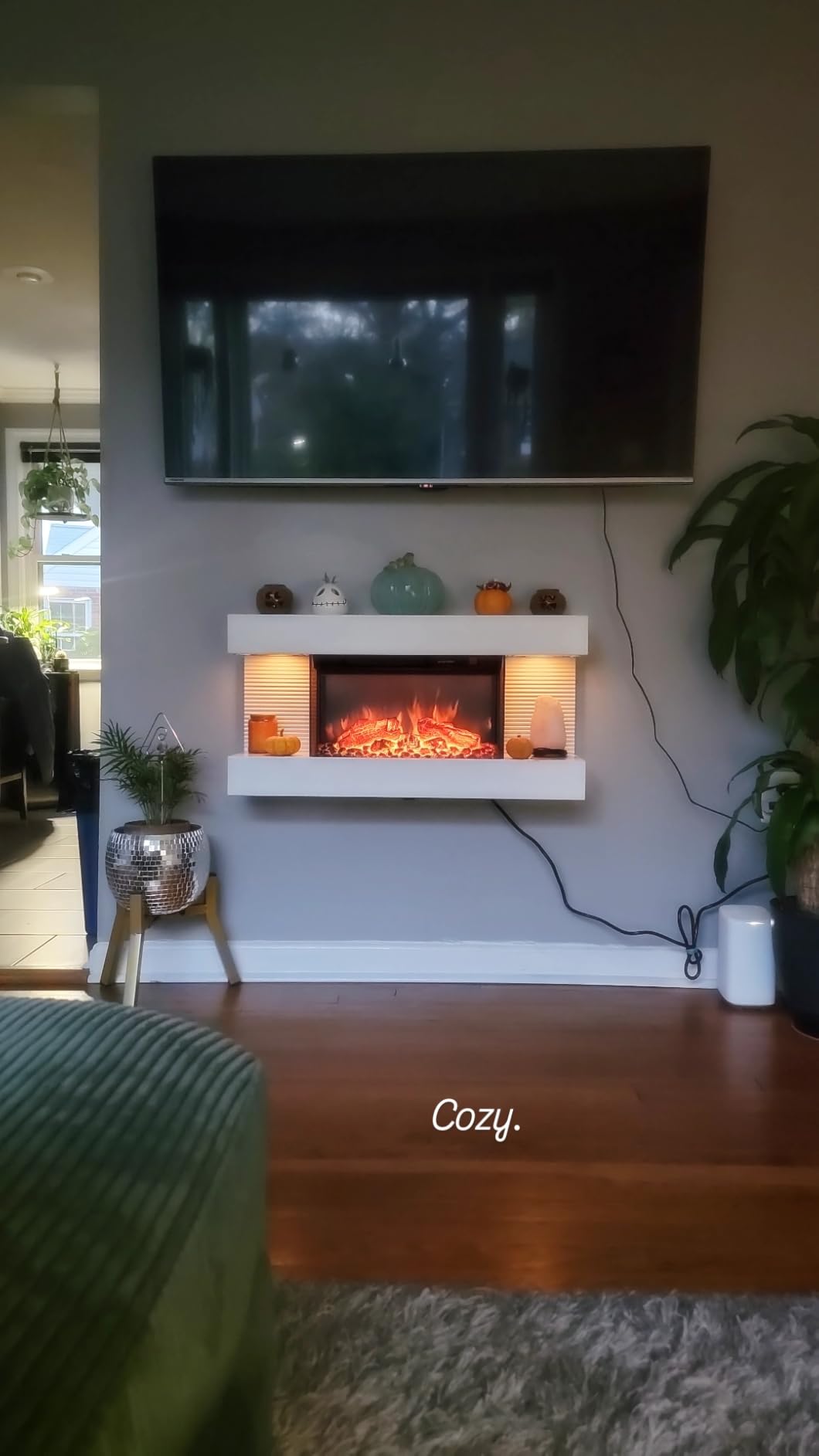 ORALNER 3 Sided Wall Mount Electric Fireplace w/ 50