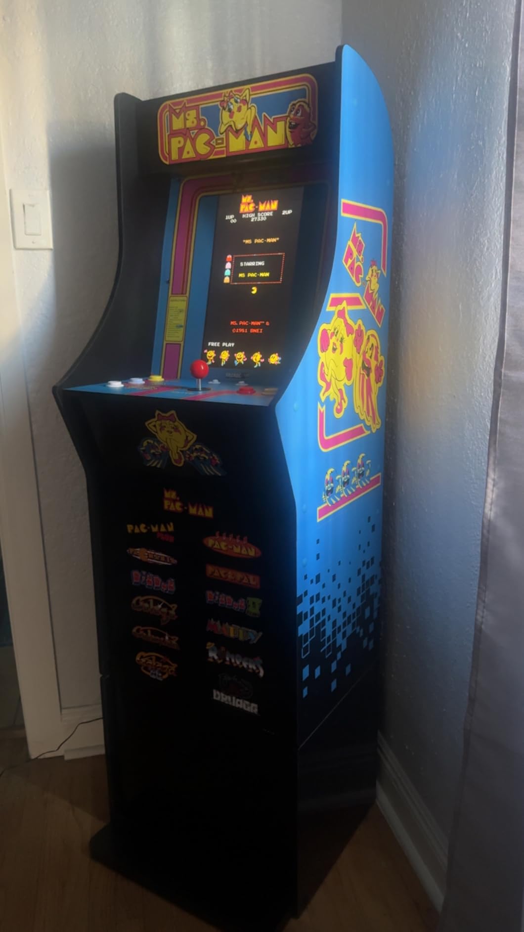 Arcade1Up Ms. Pac-Man Classic SE Arcade Machine, 13 Classic Games | 4 Feet Tall with 15.6-Inch IPS Color Monitor, Dual Speakers and Wi-Fi Leaderboards customer photo 1