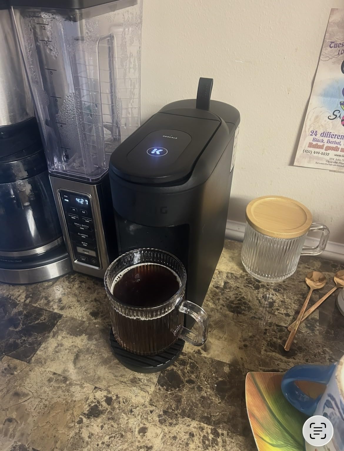 Keurig K-Mini Mate Single Serve K-Cup Pod Coffee Maker, Brews Up to 12 oz Cup, Compact Portable Coffee Machine for Small Spaces, Black customer photo 2