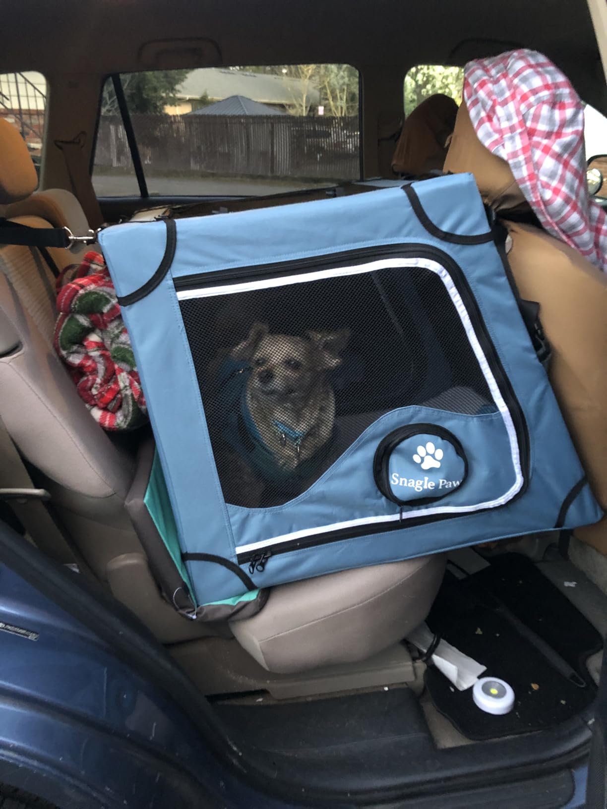 Snagle Paw Portable Dog Crate for Car Travel,Metal Frame Pet Crate,Pet Carrier for Car Back Seat Secures with Headrest Strap and Seatbelt,M customer photo 2