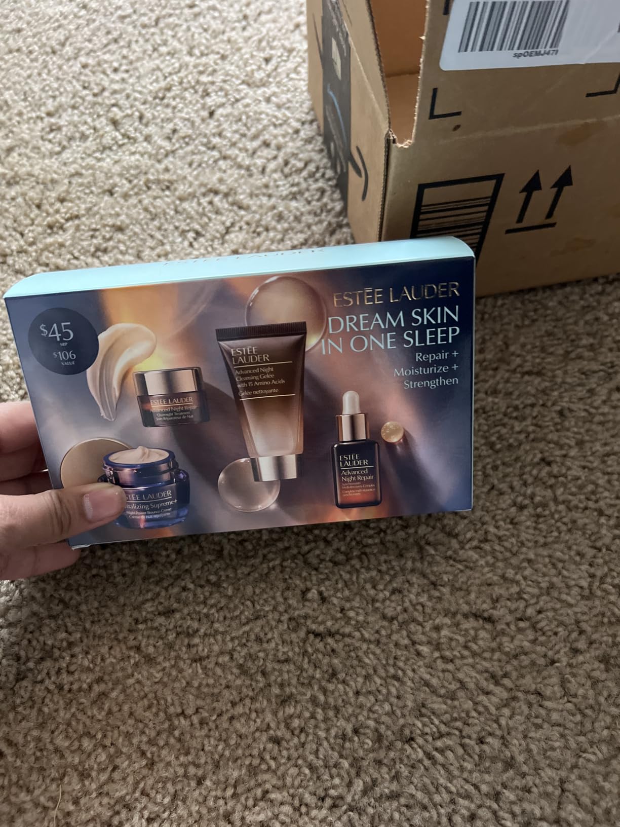 Estée Lauder Dream Skin In One Sleep 4-Piece Skincare Set | Repair + Moisturize + Strengthen | Includes Cleanser 1 Fl Oz, Face Serum 0.5 Fl Oz, Moisturizer 0.5 Ounce & Overnight Treatment 0.24 Fl Oz customer photo 2