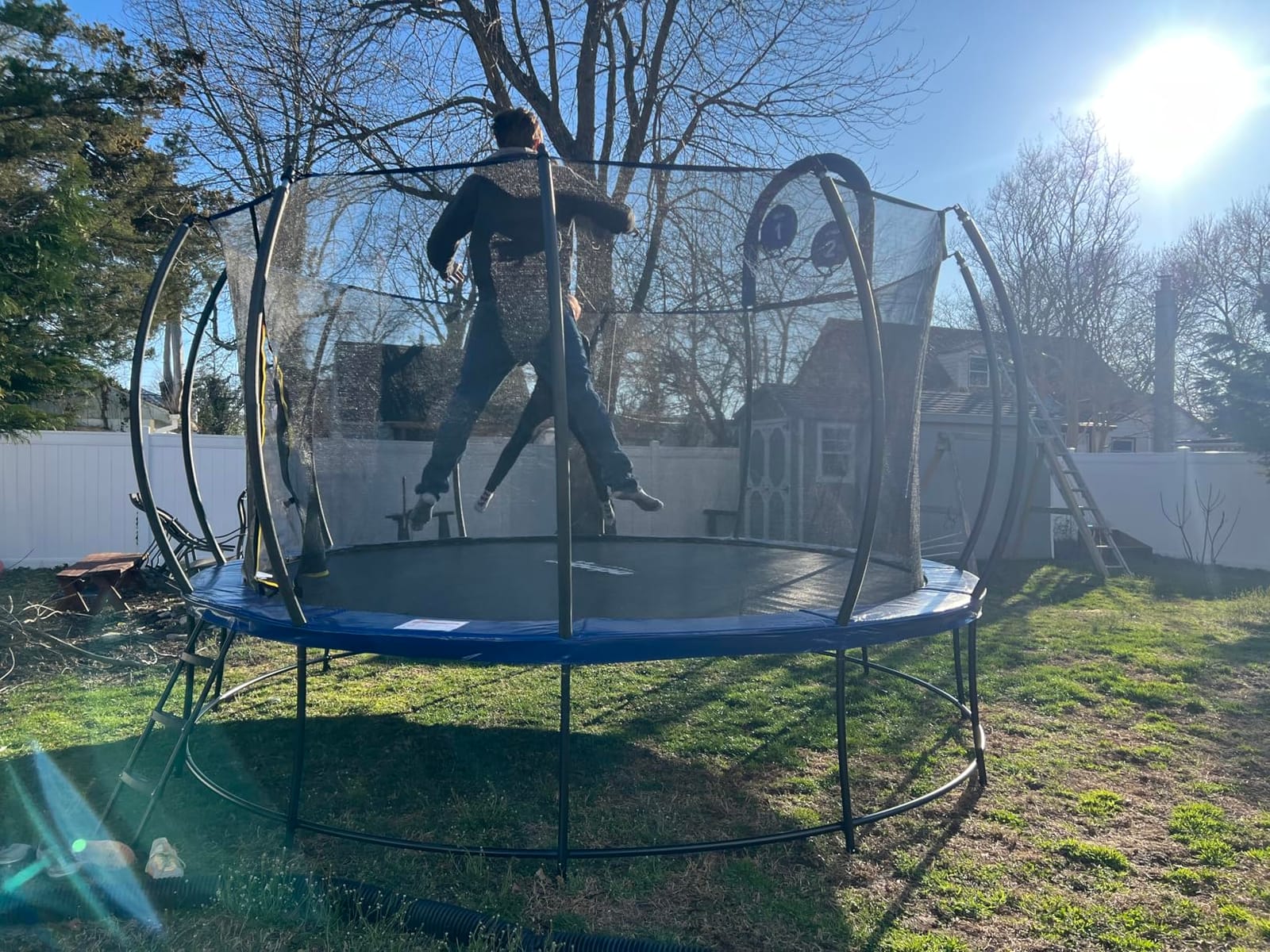 Zupapa 1800LBS Capacity No-Gap Design 16 15 14 12FT Trampoline with Safety Enclosure Net and Non-Slip Ladder 10-Year Quality Assurance Perfect for Kids Family Outdoor Backyard Fun customer photo 1
