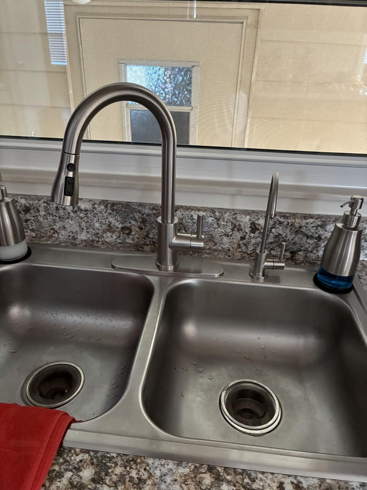WEWE Touchless Kitchen Faucet with Soap Dispenser Set, Brushed Nickel | 3-Mode Sprayer, 360° Swivel, Pull-Down Hose, SUS 304, 1- or 3-Hole Fit, Ceramic Cartridge, Easy-Clean Nozzles customer photo 2