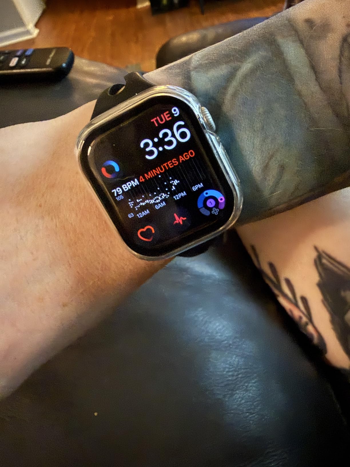 Apple Watch Series 11 [GPS 46mm] Smartwatch with Silver Aluminum Case with Purple Fog Sport Band - M/L. Sleep Score, Fitness Tracker, Health Monitoring, Always-On Display, Water Resistant customer photo 1