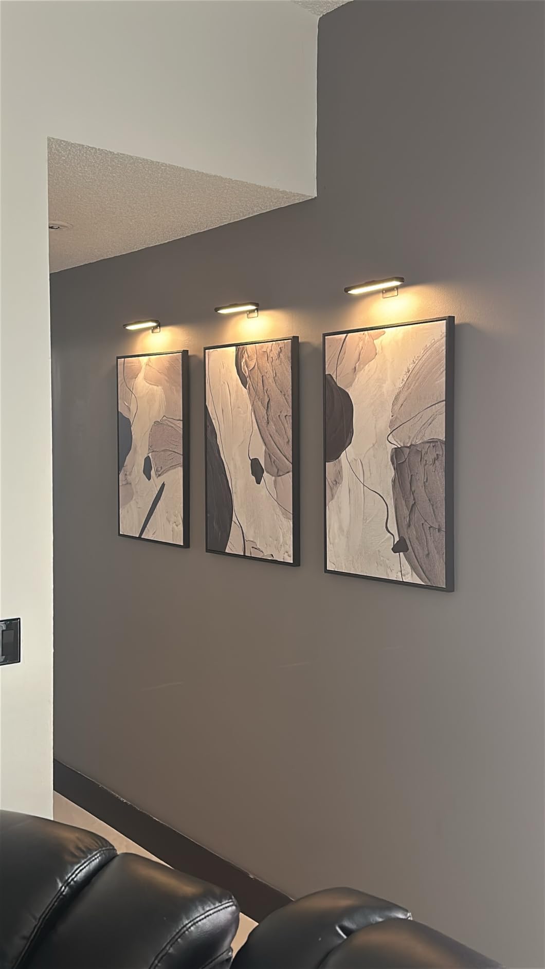 EZVALO Picture Light for Wall, Rechargeable 2400mAh Lights Wireless with IR Remote, 3 Color & Dimmable Magnetic 7.8'' LED Lights Display for Painting, Living Room, Gallery, Bedroom(Black-3P) customer photo 1