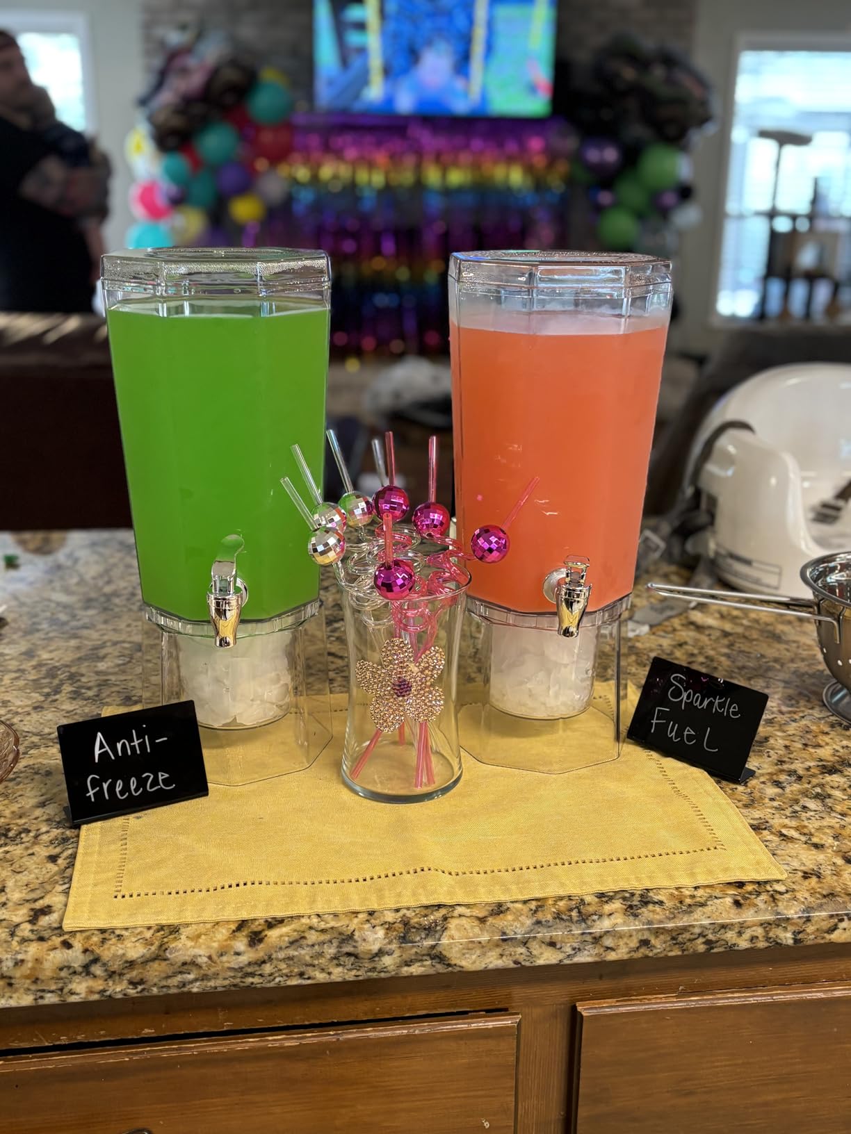 Lifewit 1 Gallon Drink Dispenser for Party with Leak-Proof Spigot, 2 Pcs | BPA Free Plastic, Removable Stand for Fridge Storage, Beverage Container for Juice/Tea/Lemonade Stand, Soda & Mimosa Bar customer photo 2