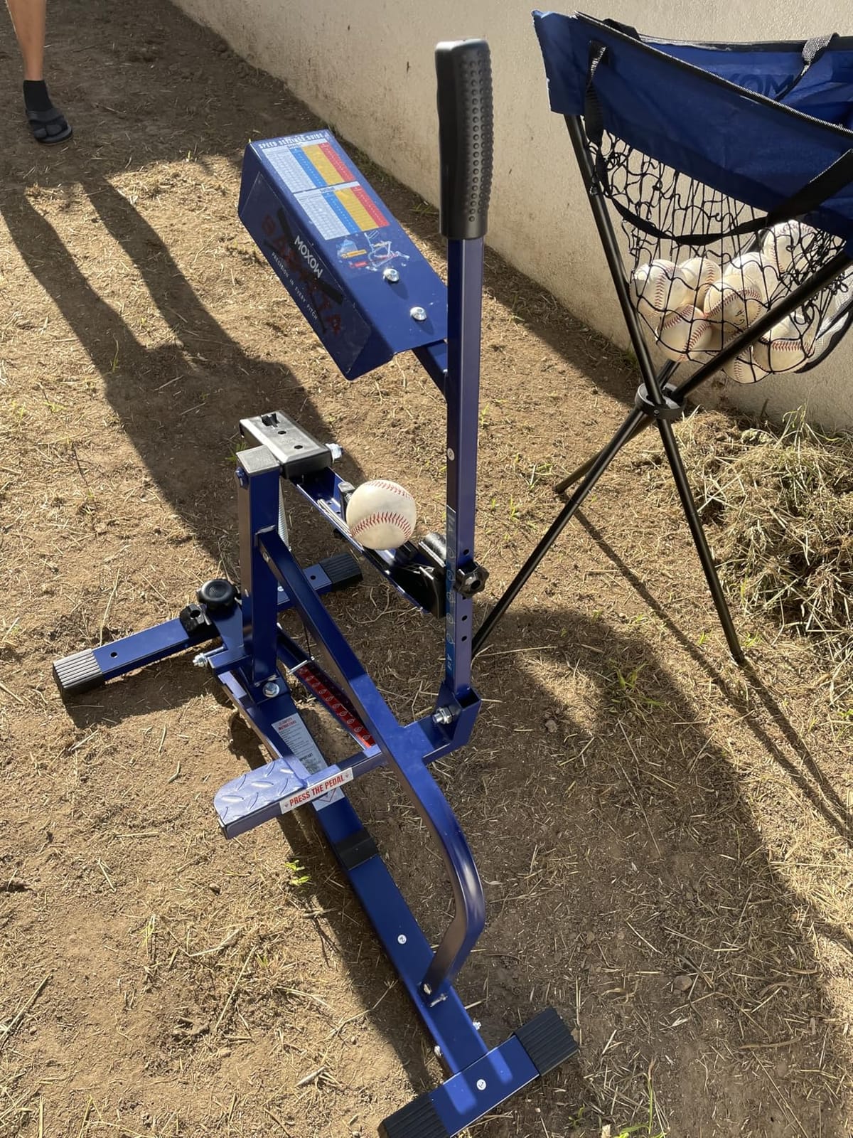 MOXOW Sagitta Manual Baseball & Softball Pitching Machine with Ball Caddy - Portable Ball Launcher for Batting and Fielding Practice customer photo 2