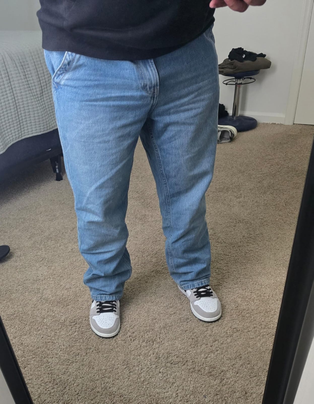 Amazon Essentials Men's Heavyweight Rigid Relaxed-Fit Workwear Carpenter Jeans with Pockets customer photo 2