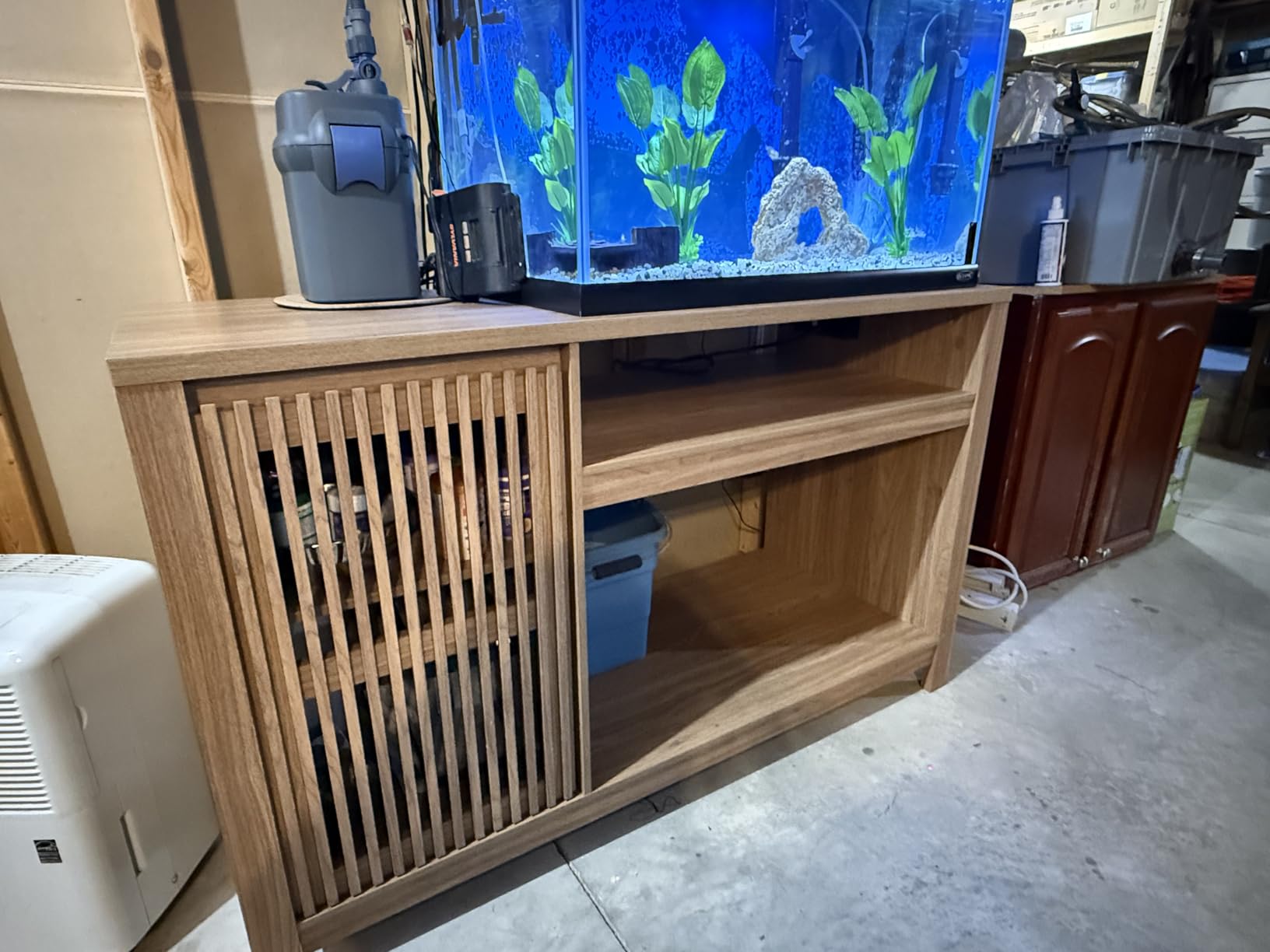 INNOD 55-75 Gallon Fish Tank Stand with Power Outlet, Aquarium Stand with Cabinet, Heavy Duty Reptile Tank Stand Table for Fish Accessories Storage for Reptile Tank, Turtle, Reptil Terrarium customer photo 1