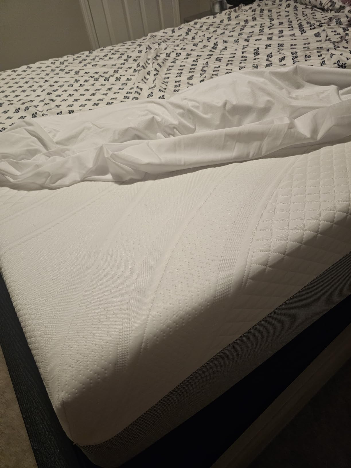 Novilla Bliss Cooling Queen Size Mattress, 12 Inch Gel-Infused Memory Foam | Mattress Queen Size in a Box with Cool-Touch Nylon Cover, Pressure Relief & Body Support with CertiPUR-US Certified Foam customer photo 2