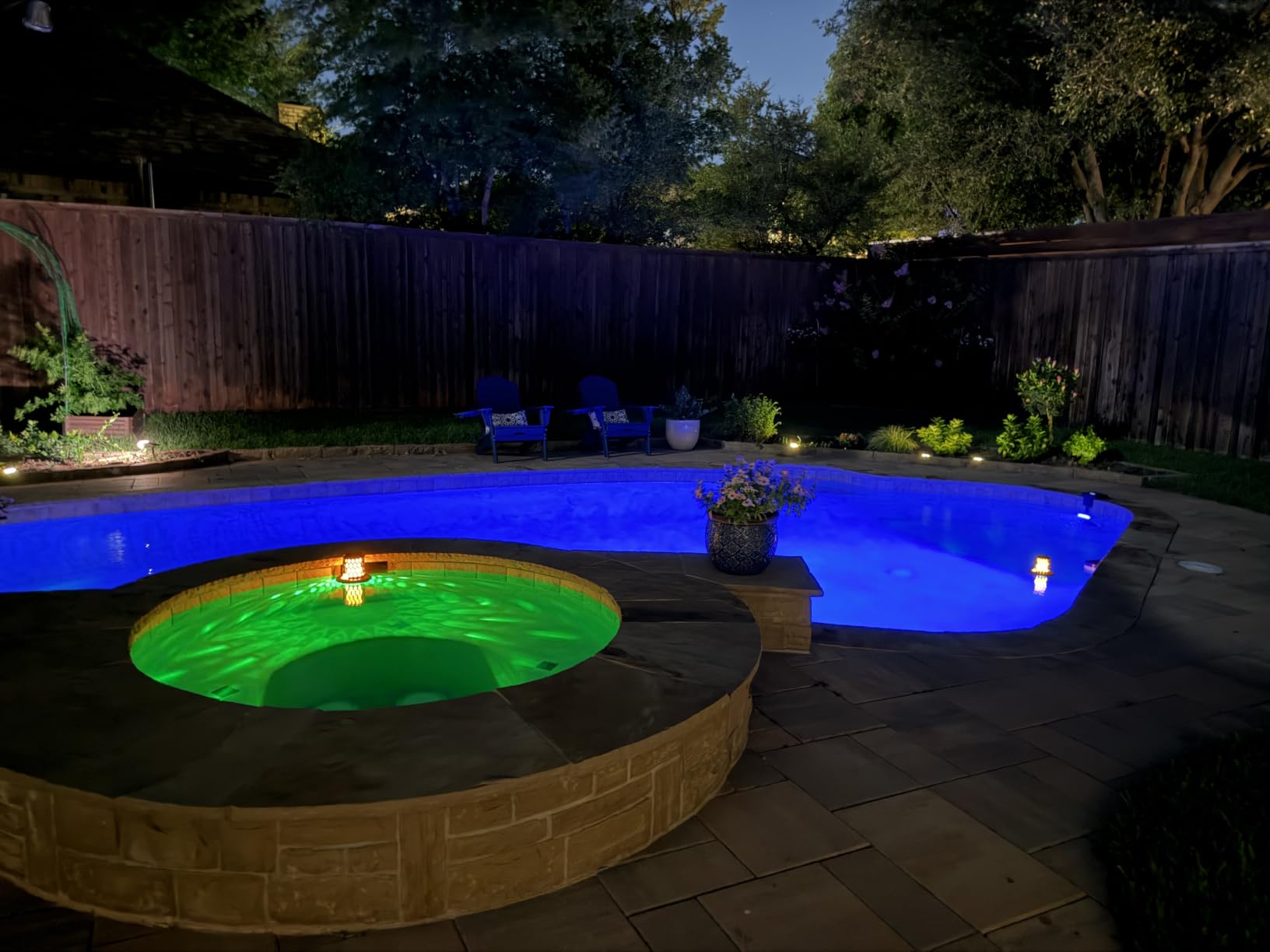 Solar Pool Lights for Inground Pools,Upgraded Solar Lights with LCD Pool Thermometer, Underwater Submersible Led Light for Pool Accessories, Swimming Pool Lighting with 10 Light Modes, 1PC customer photo 2