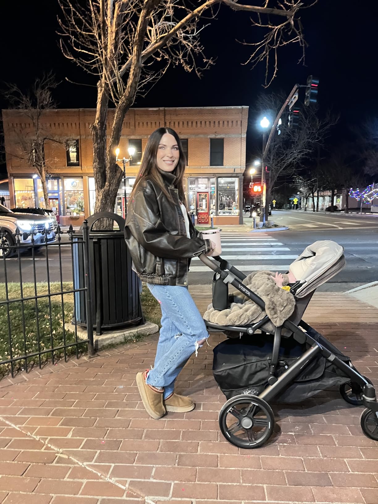UPPAbaby Vista V3 Convertible Single-to-Double Stroller - Ada (Sandstone Melange/Carbon Frame) customer photo 2