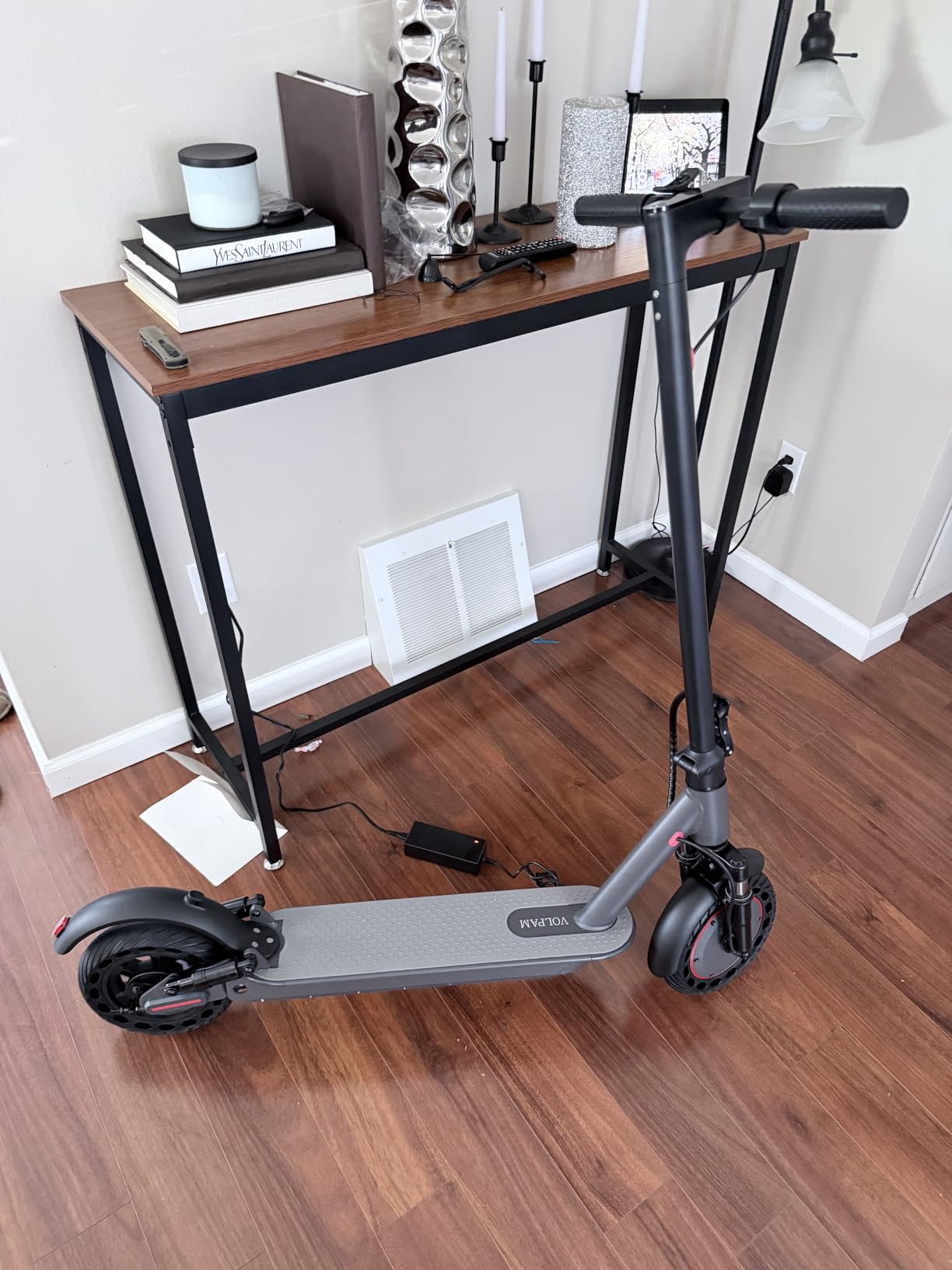 VOLPAM Electric Scooter with Dual Suspensions, 19/22MPH, 350W/500W/800WMotor, 60/40/31/23Miles Long Range, Dual Braking, Max Load 264 lbs customer photo 2