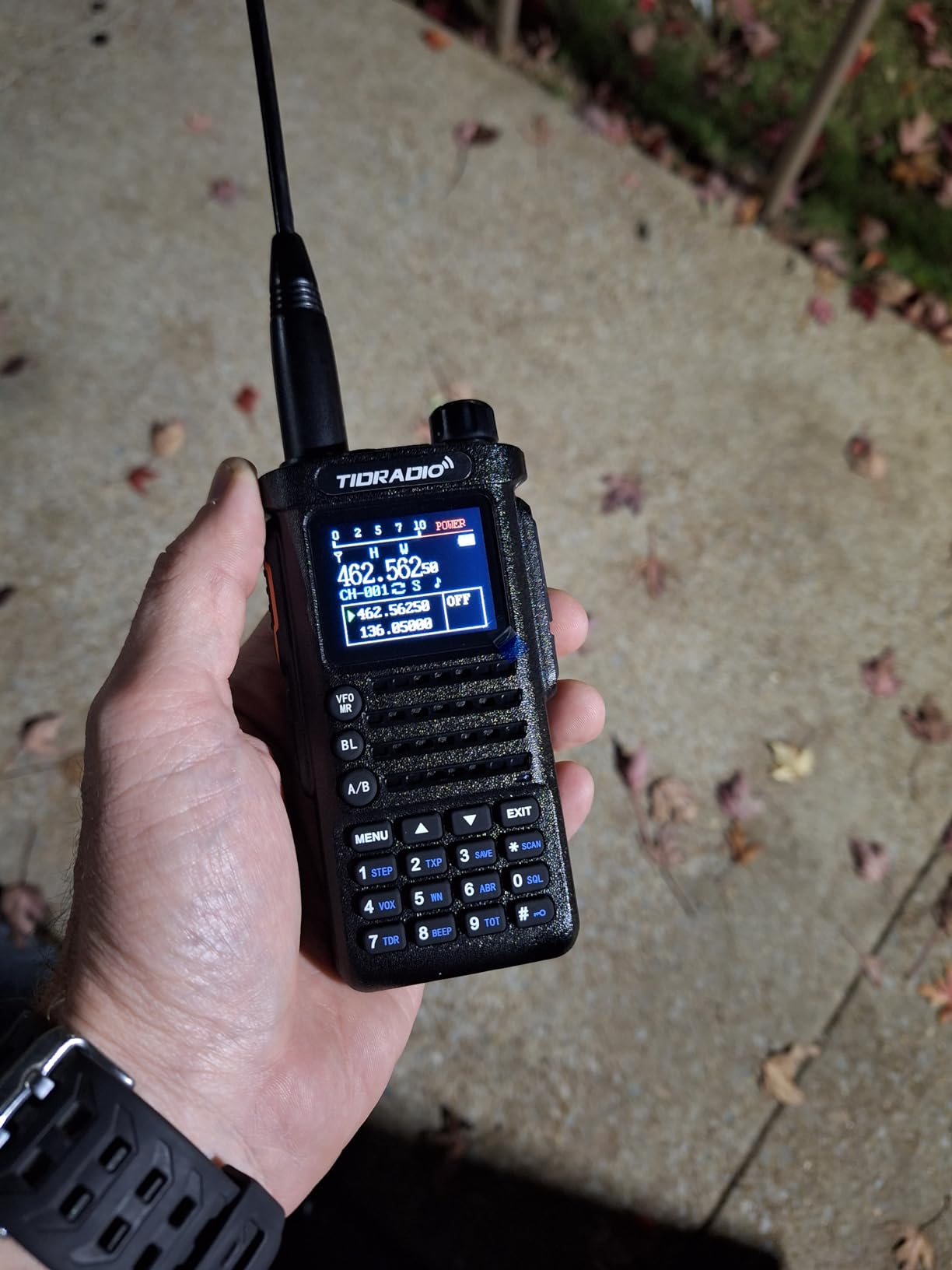 TIDRADIO TD-H9 10W GPS/APRS GMRS Handheld Radio, APP/Web Programming, Bluetooth, Noise Reduction, Repeater Capable, Spectrum Analysis, Compass, Air Band, NOAA, Long Range Walkie Talkies for Off-Roading customer photo 2