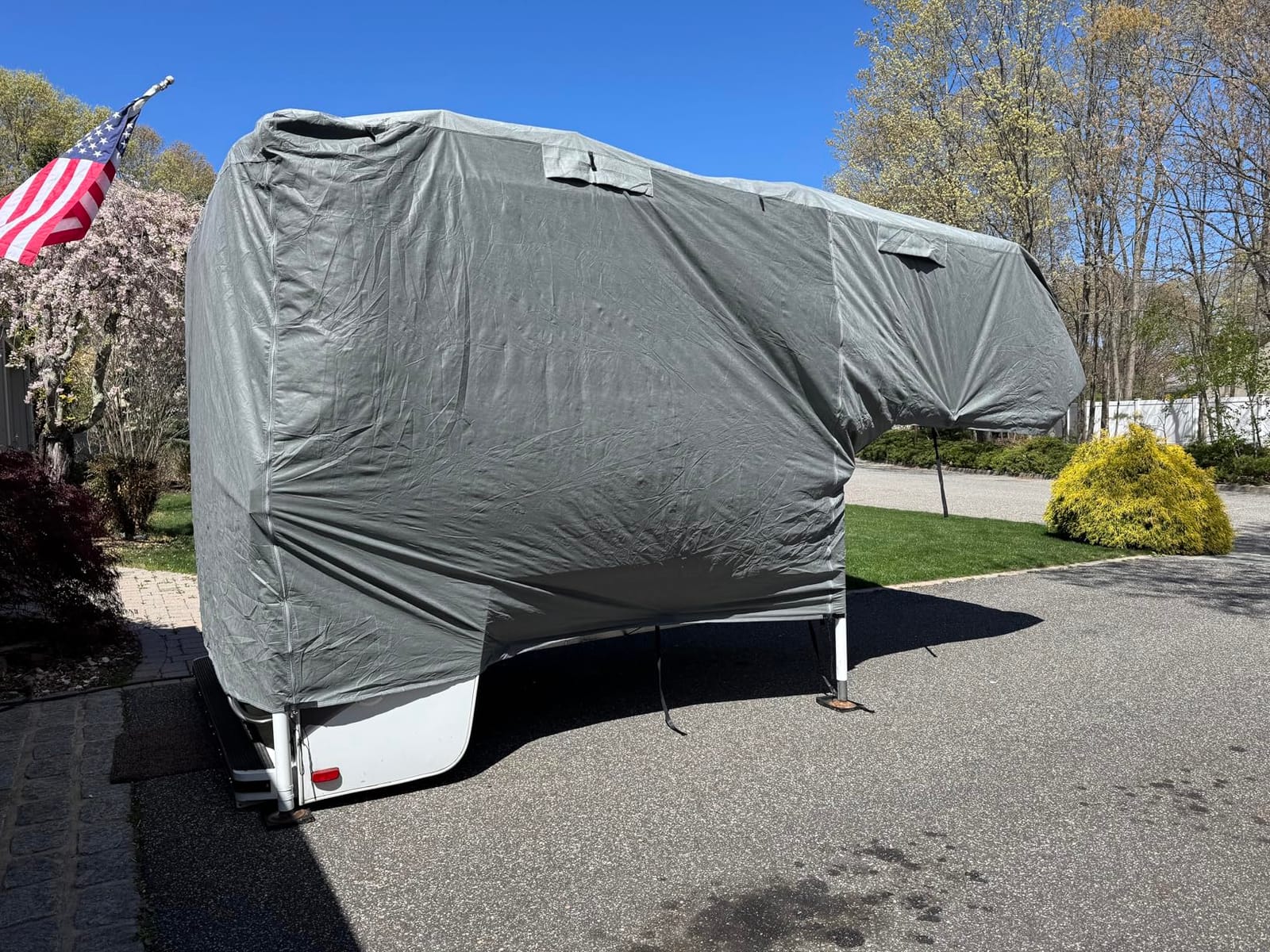 Umbrauto RV Cover 27-30ft: 9 Layers Travel Trailer Cover, Waterproof Camper Cover, Toy Hauler Cover with Tongue Jack Cover, Extra Windproof Ropes, Gutter Covers customer photo 1