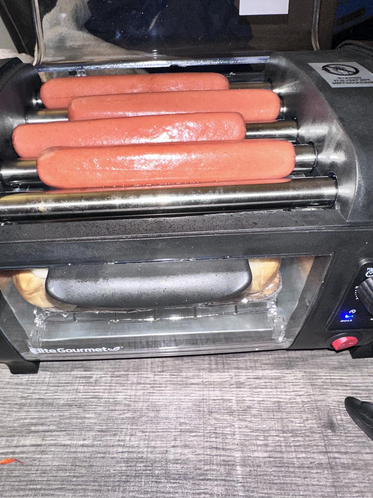 Elite Gourmet 8-Hot Dog Roller/Toaster Oven, 5 Rollers, Auto Shut-Off, Red | 30-Min Timer, Stainless Steel Rollers, 2 Warming Racks, Bun Warmer & Drip Pan - cooks brats, sausages & taquitos customer photo 1