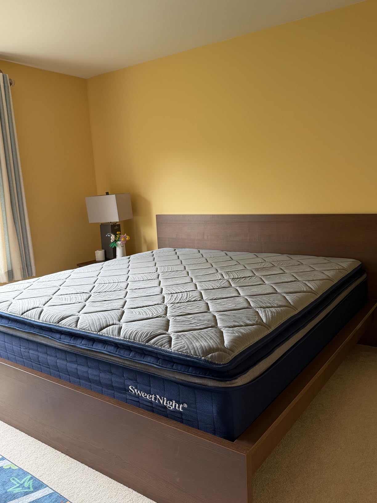 Sweetnight CoolNest Hybrid King Size Mattress 14 Inch, Cooling Pillow Top | Cool Night Sleep for Hot Sleeper, 7-Zone Ergo Support for Pressure Relief, 4 Stage Cool Enhanced Breathability, Medium Firm customer photo 2