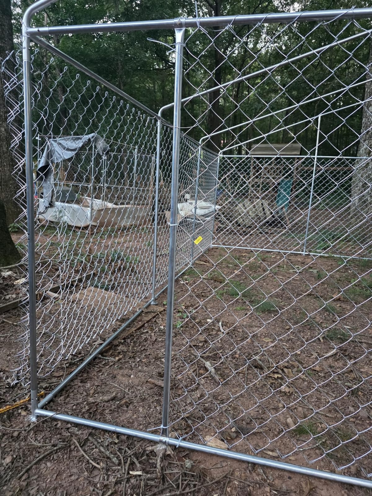YITAHOME 10'x10' Outdoor Dog Enclosure with Metal Dog Gate | Dog Kennel Outside with Roof, Dog Fence Outdoor for Yard customer photo 1
