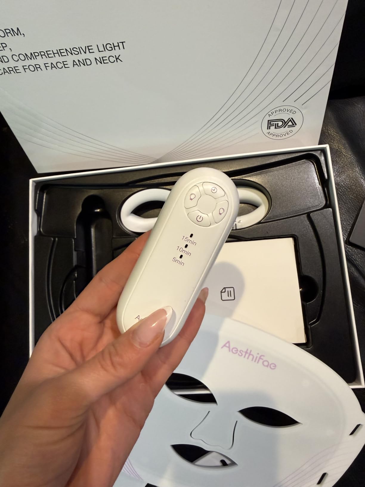Red Light Therapy for Face and Neck, 7 in 1 Red Light Therapy Mask with NIR Portable Rechargeable Led Face Mask with Eye Protection and Remote for True Anti-Wrinkles Skincare at Home White customer photo 2