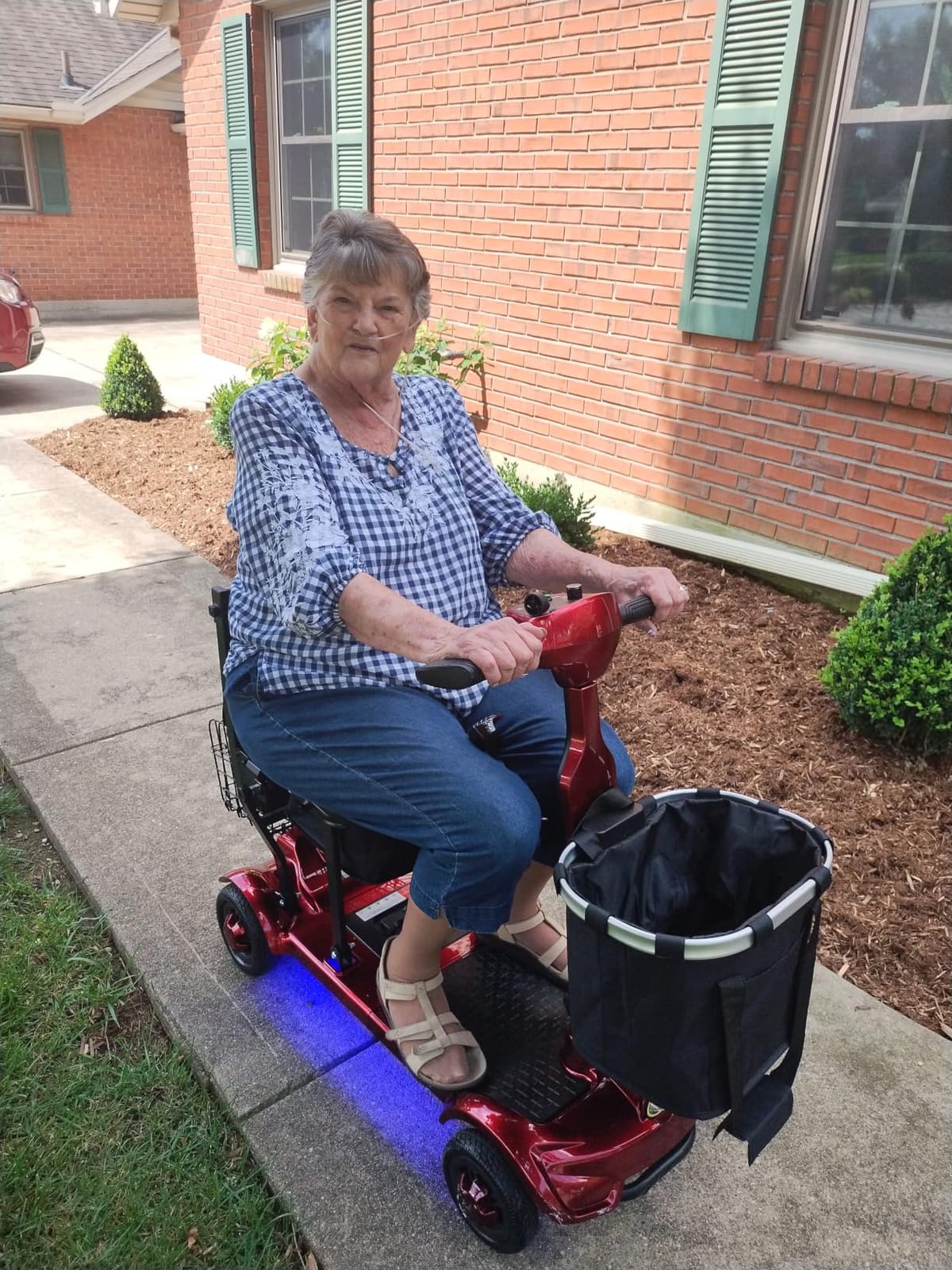 Lightweight Mobility Scooters for Seniors & Adults, Foldable 4 Wheel Scooter | Cruise & Airport Approved, 41 lb Portable Scooter, 12/24 Mile Range, Removable Lithium Battery, With GPS, 300 lb Capacity customer photo 1
