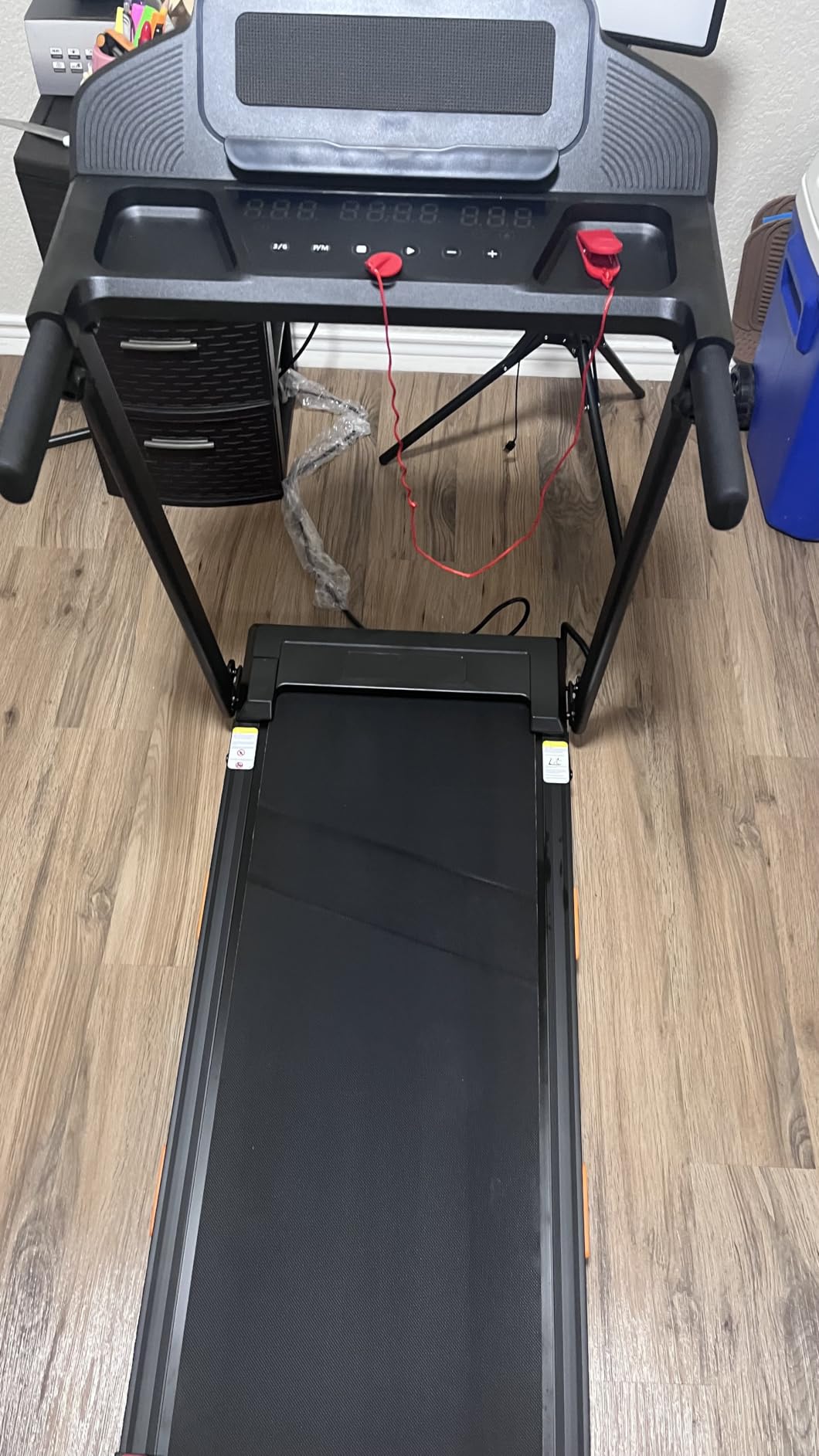 CURSOR FITNESS 16% Incline Treadmills for Home Small with 3 LED Displays | 400LBS Capacity Foldable Walking Pad Treadmill with Low Noise 3.0HP Motor, Portable Treadmill 0.6-7.0MPH customer photo 1
