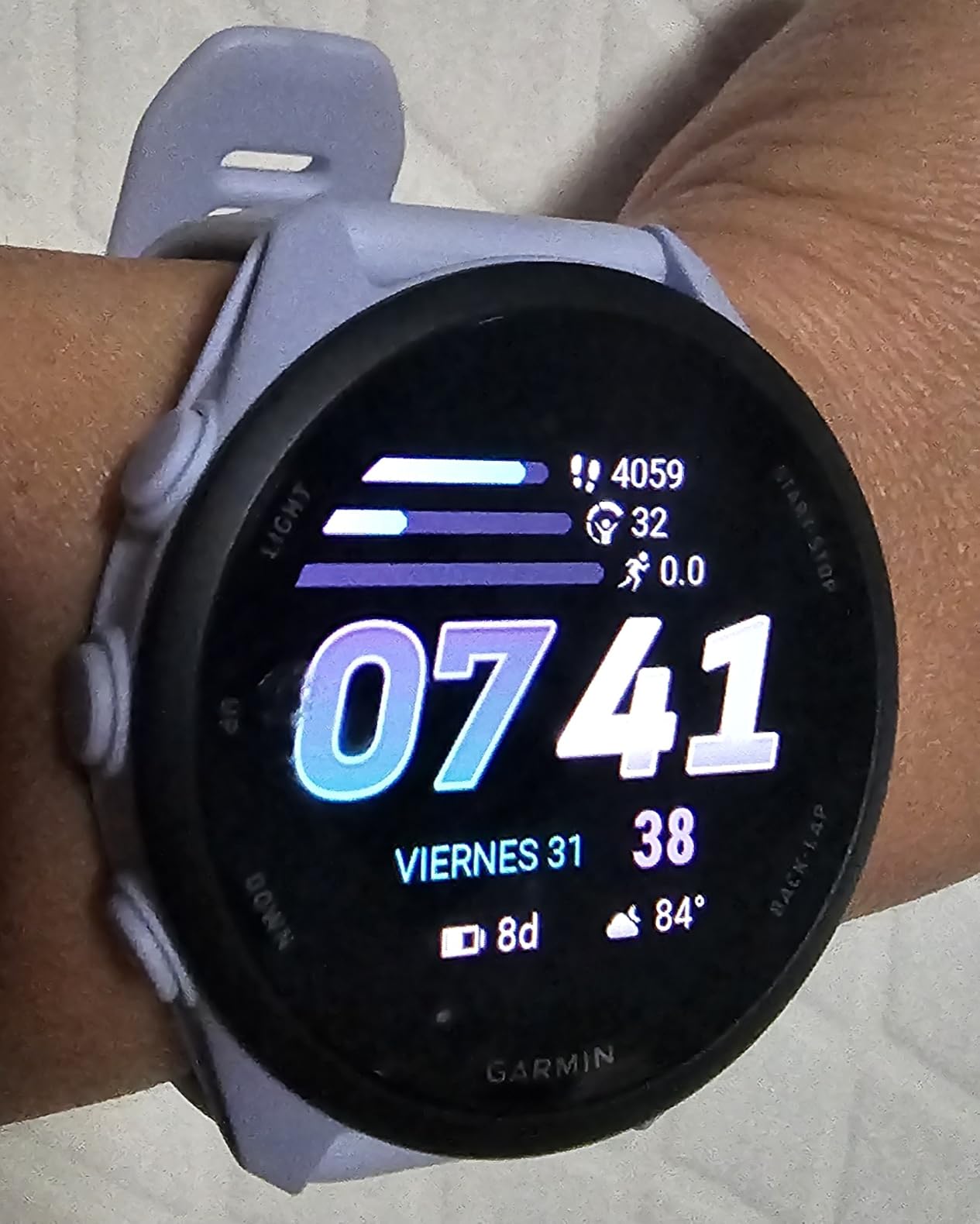 Garmin Forerunner 70, 43mm, Whitestone | Beginner-Level Running Smartwatch, Pace, Distance and Heart Rate customer photo 1