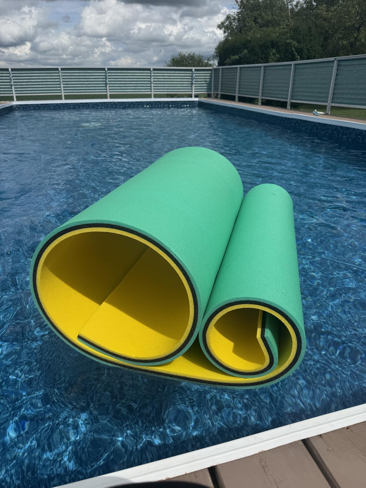 Lily Pad Floating Mat, (8x6,10x6,12x6,18x6,6x3FT) Floating Water Mat for Lake, 3 Layers Tear-Resistant XPE Foam Portable Lily Pad Float for Adults and Kids customer photo 2