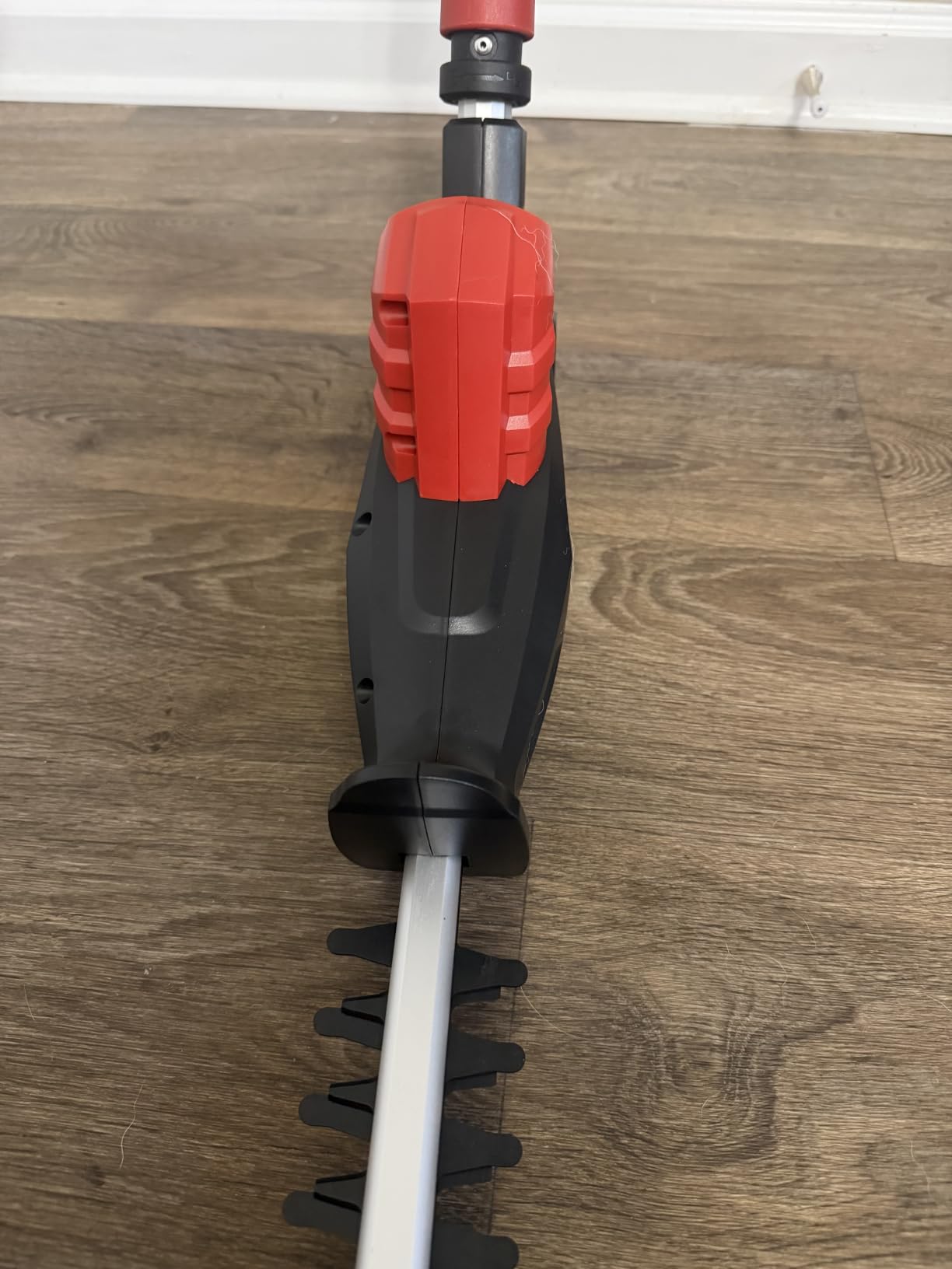 MZK 20V Cordless Hedge Trimmer, Bush & Shrub Cutter, 23-Inch Blade | Cordless hedge trimmer with extension pole for tall hedges, shrubs, garden edges, and overhead trimming. customer photo 2