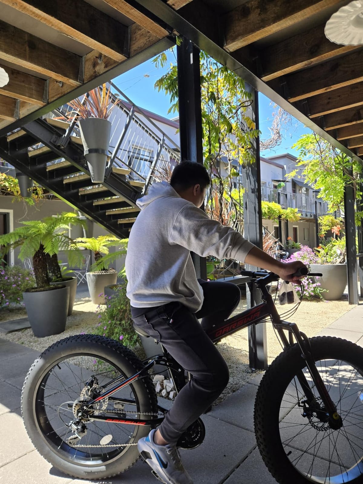 Foldable Fat Tire Mountain Bike, 26 Inch All Terrain MTB with 21-Speed Shifter& Disc Brakes, Carbon Steel Frame, 4