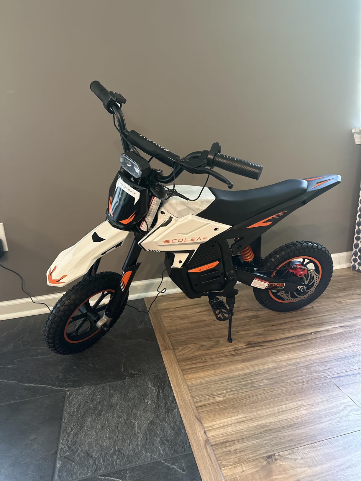 K2 Kids Electric Dirt Bike, 36V 850W Peak Motor, 20 MPH, 18-Mile Range, 3-Speed Modes, Dual Suspension & Disc Brake, Electric Motorcycle for Kids Ages 4-10 customer photo 1