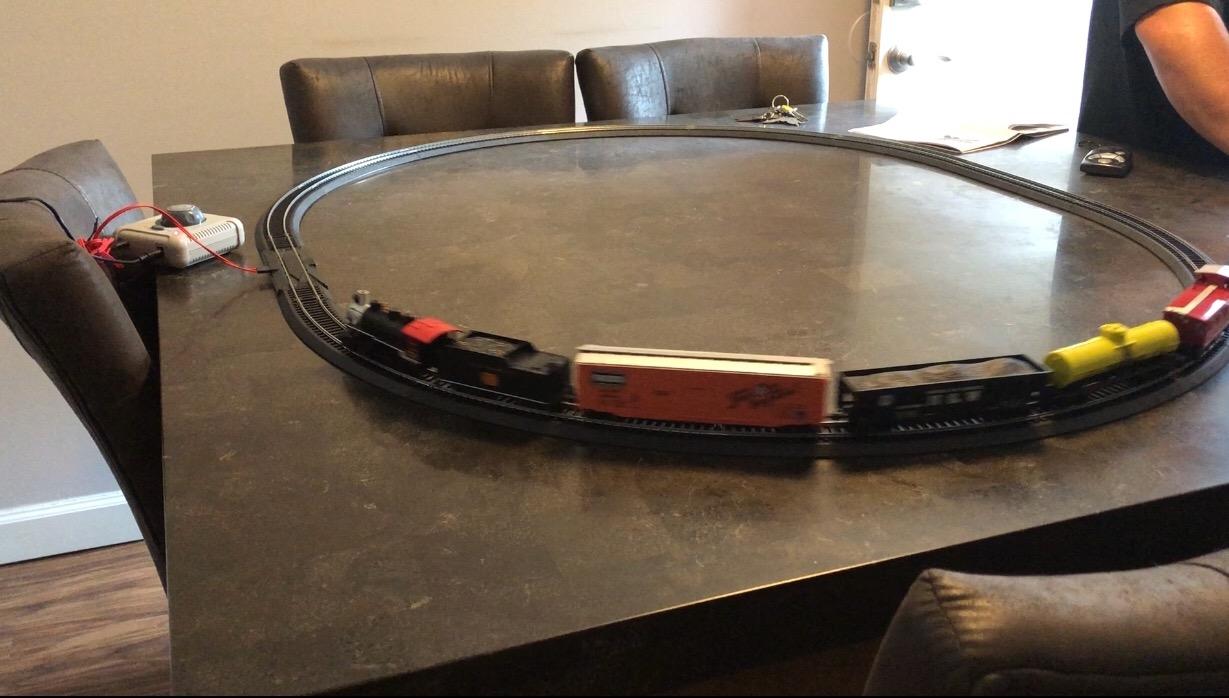 Bachmann Trains Chattanooga Ready to Run 155 Piece Electric Train HO Scale customer photo 1