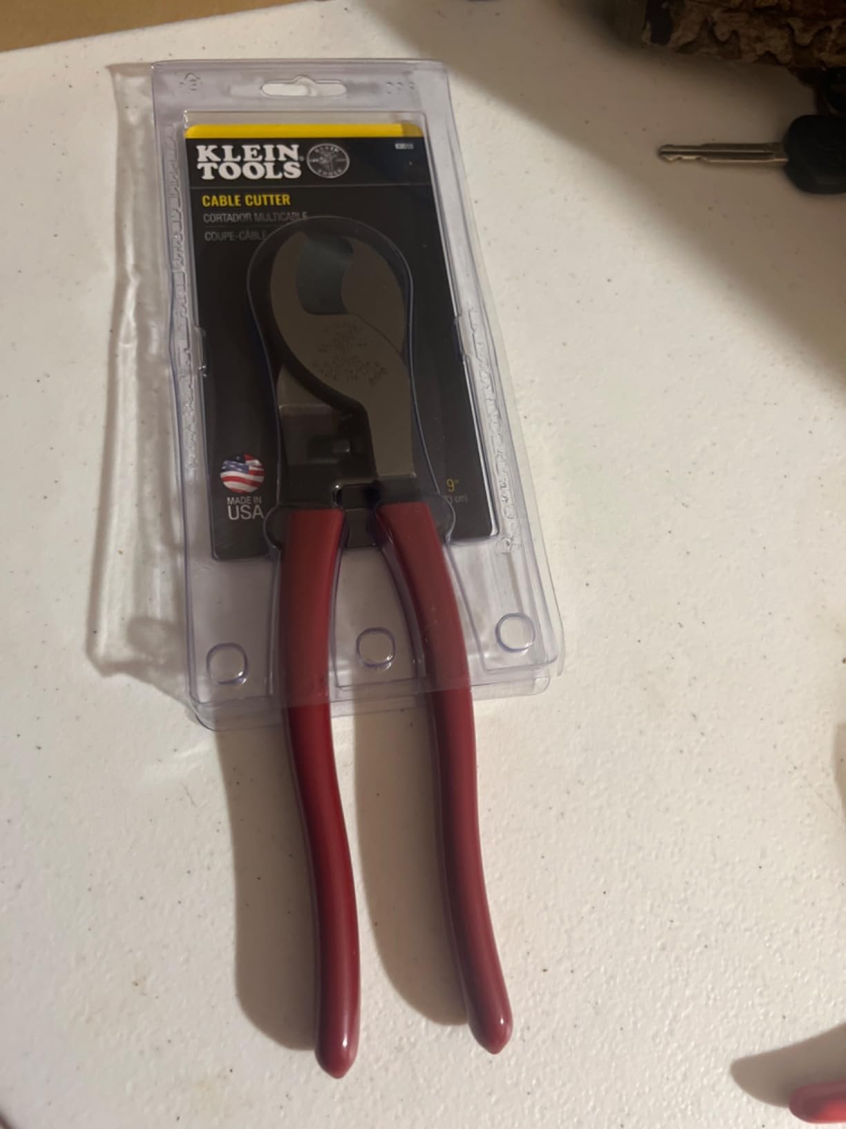 Klein Tools 63050 Cable Cutter, Made in USA, Heavy Duty Cutter for Aluminum, Copper, and Communications Cable customer photo 1