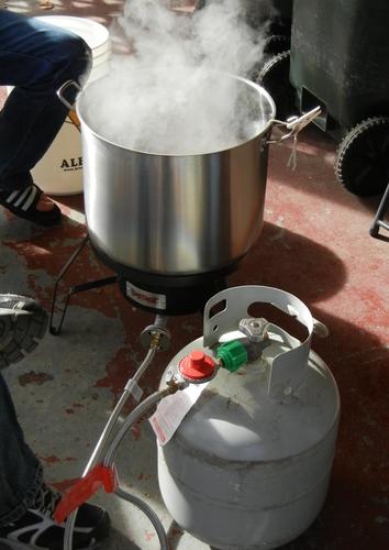 Bayou Classic High Pressure Cooker, 14