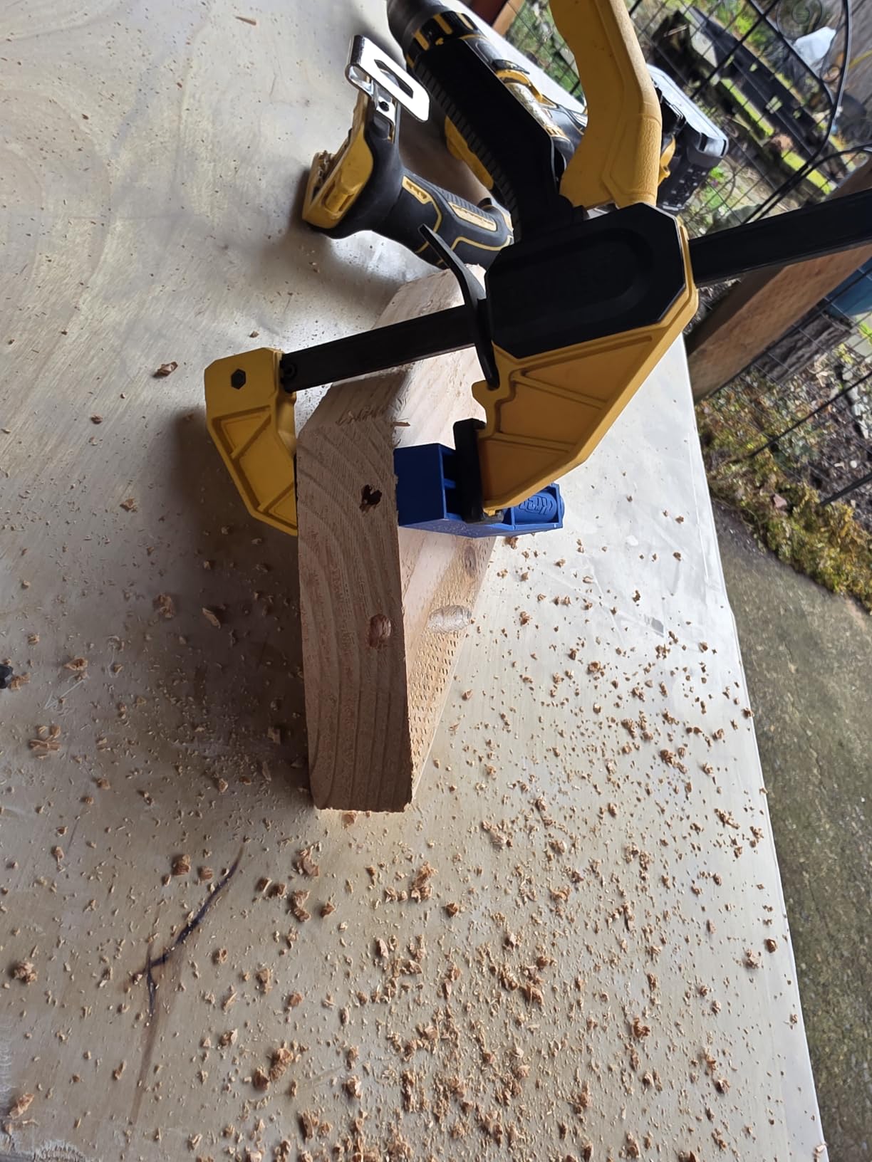 Kreg MKJKIT Mini Jig Kit - Simple, Compact Kreg Pocket-Hole Jig - Create Strong Joints Without Glue - for Tight Spaces & Small Projects - Holiday Home Improvement Gifts for Him customer photo 1